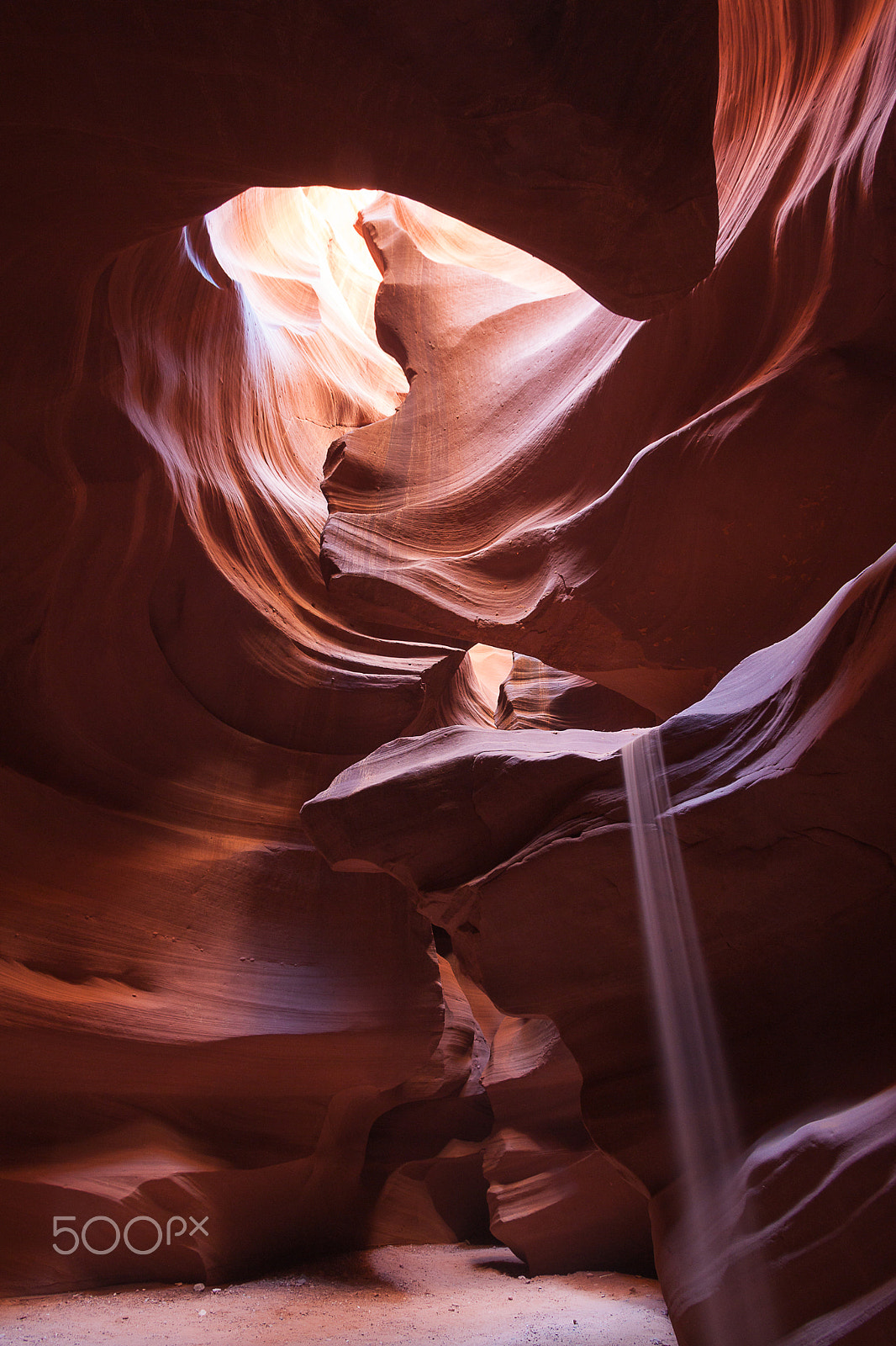 Canon EOS 500D (EOS Rebel T1i / EOS Kiss X3) + Canon EF-S 10-22mm F3.5-4.5 USM sample photo. Sand fall, upper antelope canyon photography