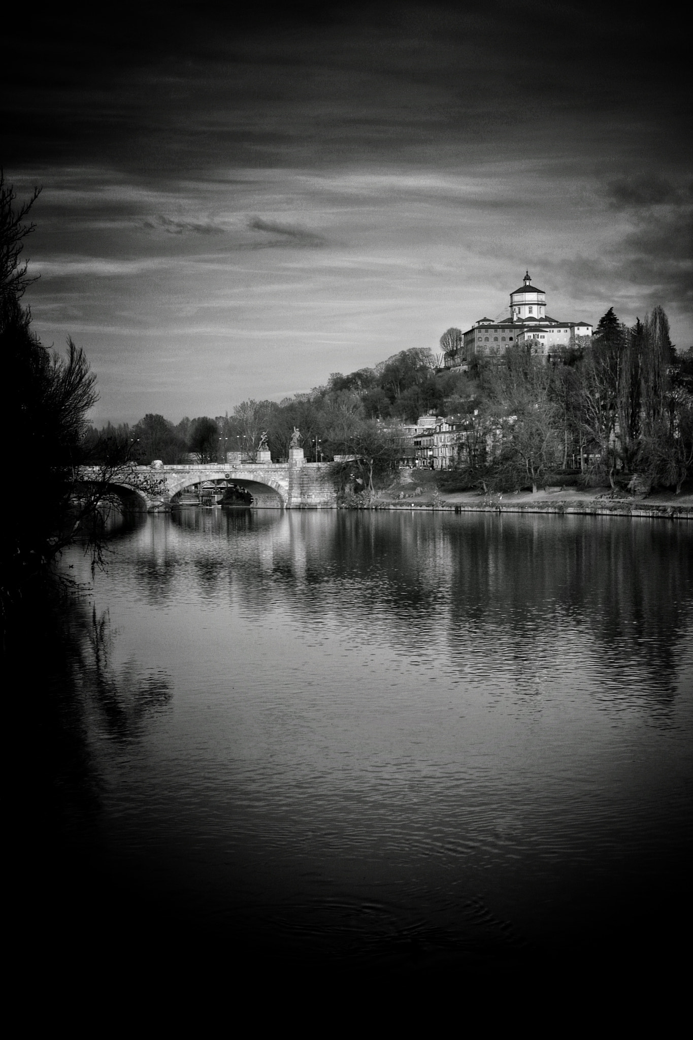 Canon EOS 400D (EOS Digital Rebel XTi / EOS Kiss Digital X) sample photo. Monte dei cappuccini,torino photography