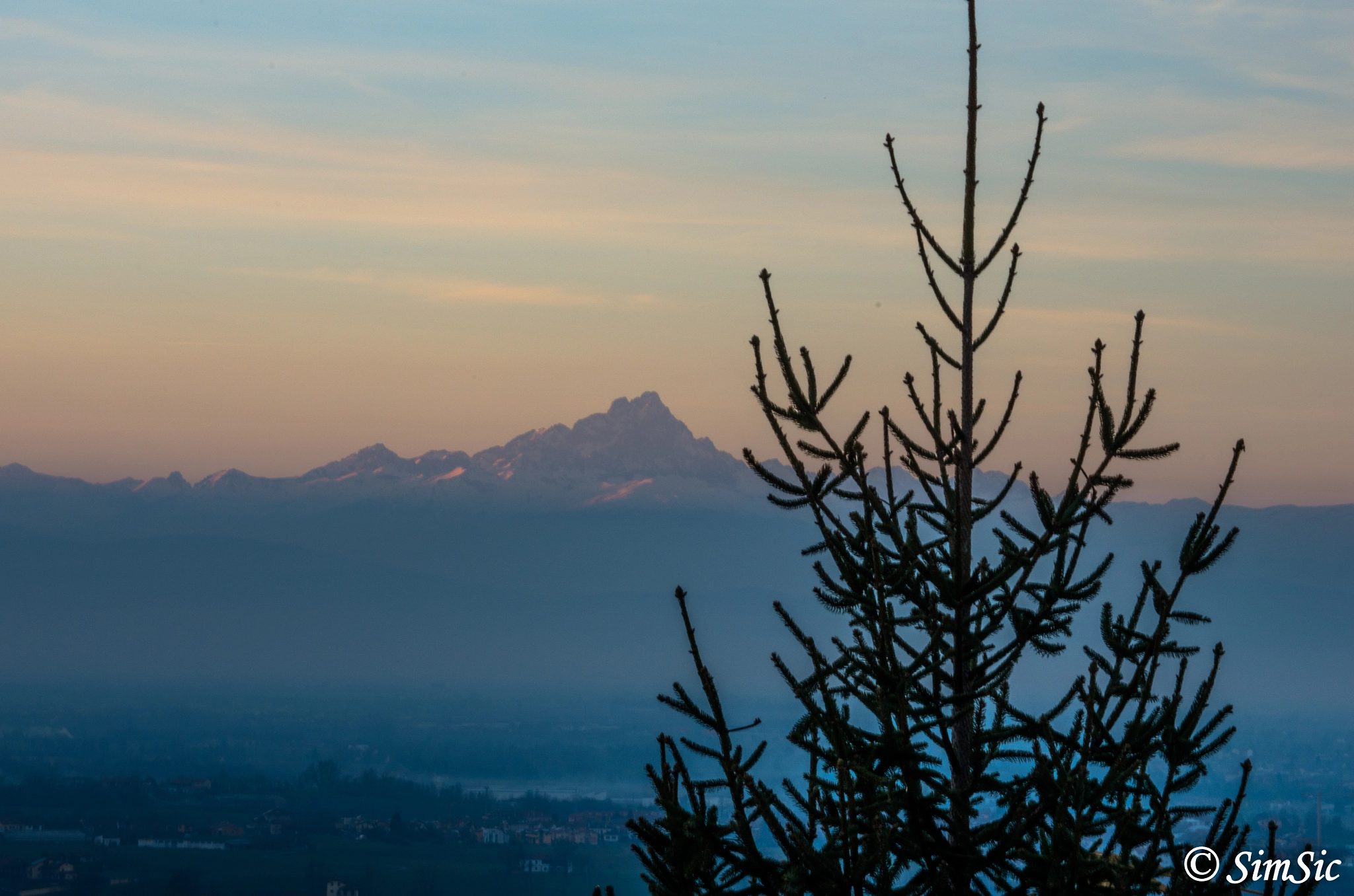 Pentax K-5 II + smc PENTAX-DA L 50-200mm F4-5.6 ED sample photo. Mrmonviso.jpg photography