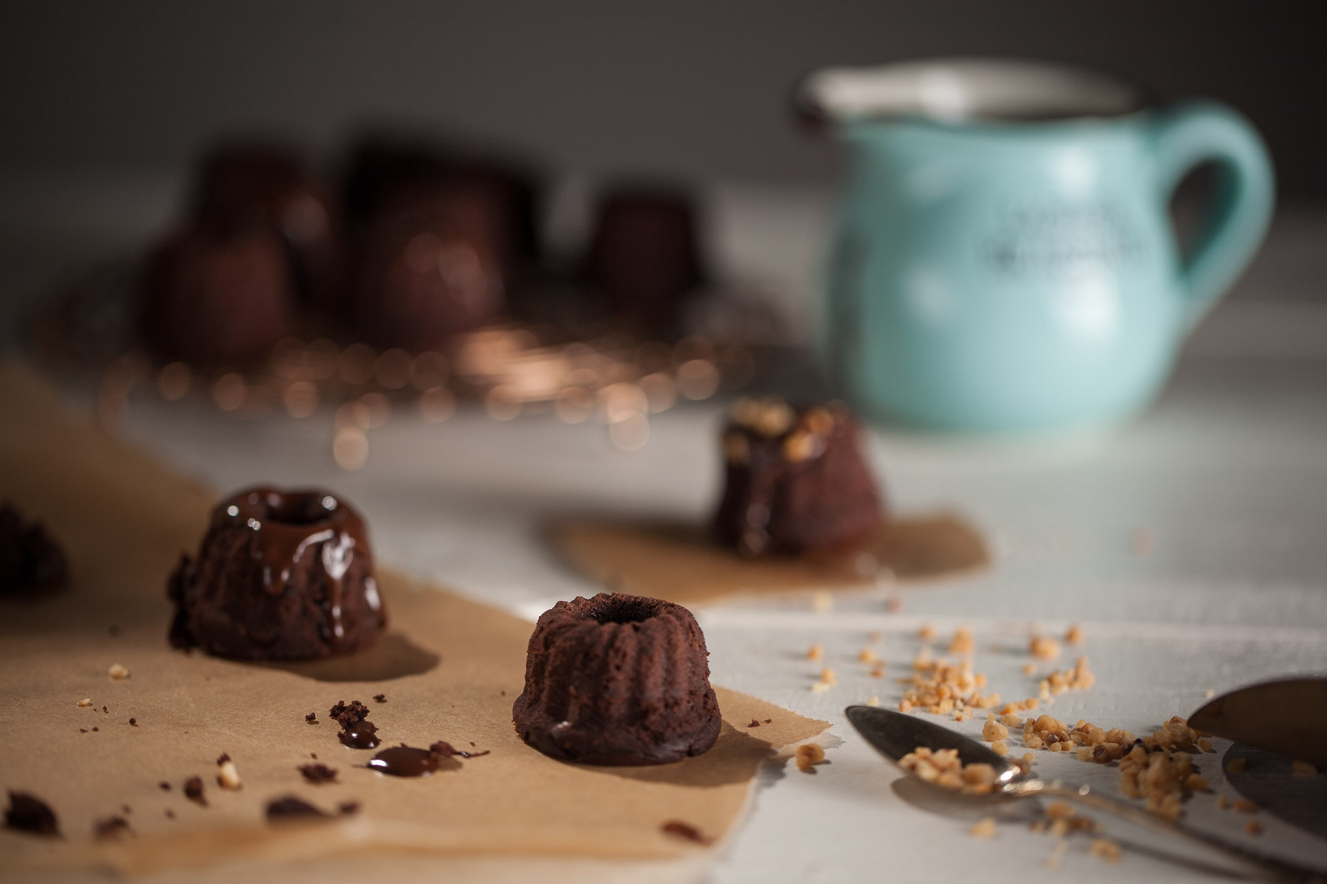Canon EF 100mm F2.8L Macro IS USM sample photo. Mini chocolate cakes photography