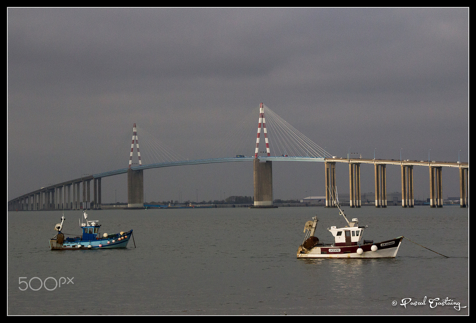 Canon EF-S 18-200mm F3.5-5.6 IS sample photo. Saint nazaire bridge photography