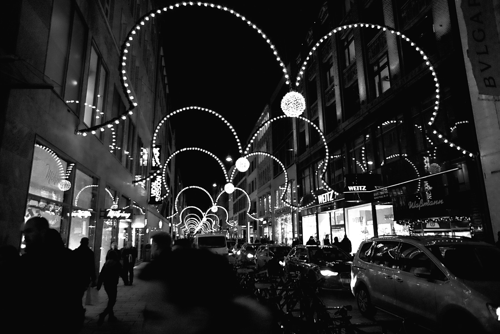 Sony E 16mm F2.8 sample photo. Hamburg christmas streets photography