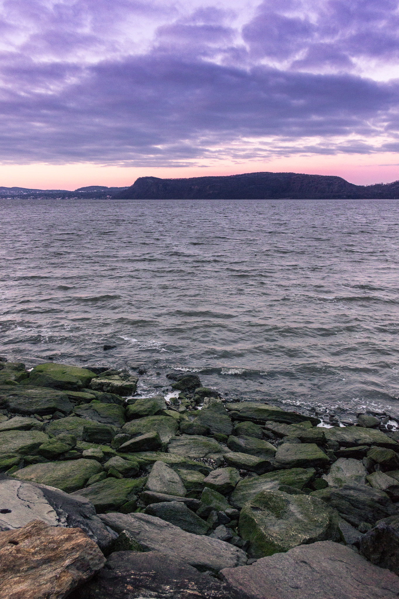 Canon EF-S 18-55mm F3.5-5.6 II sample photo. Dawn on the hudson photography