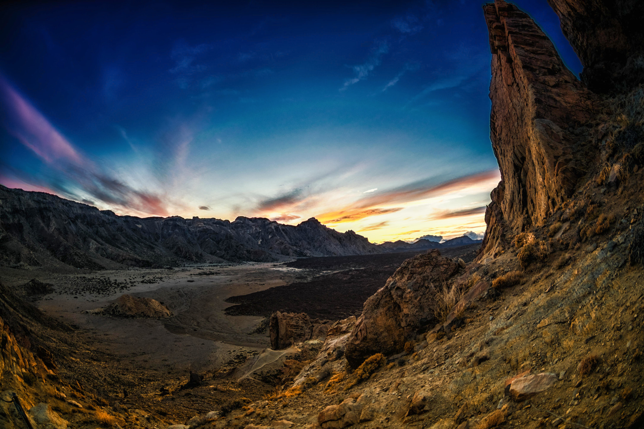 Nikon AF DX Fisheye-Nikkor 10.5mm F2.8G ED sample photo. Caldera sunset photography