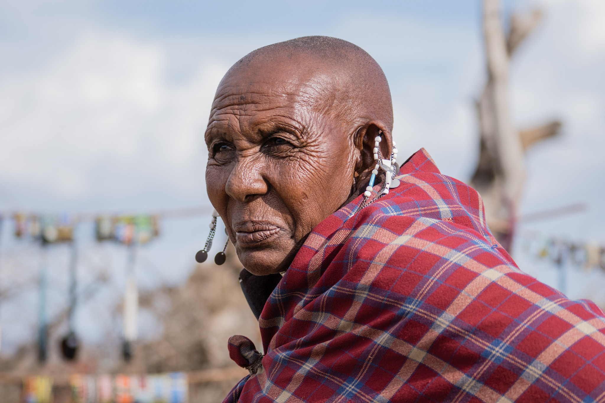 Sony 70-300mm F4.5-5.6 G SSM sample photo. Masai woman photography