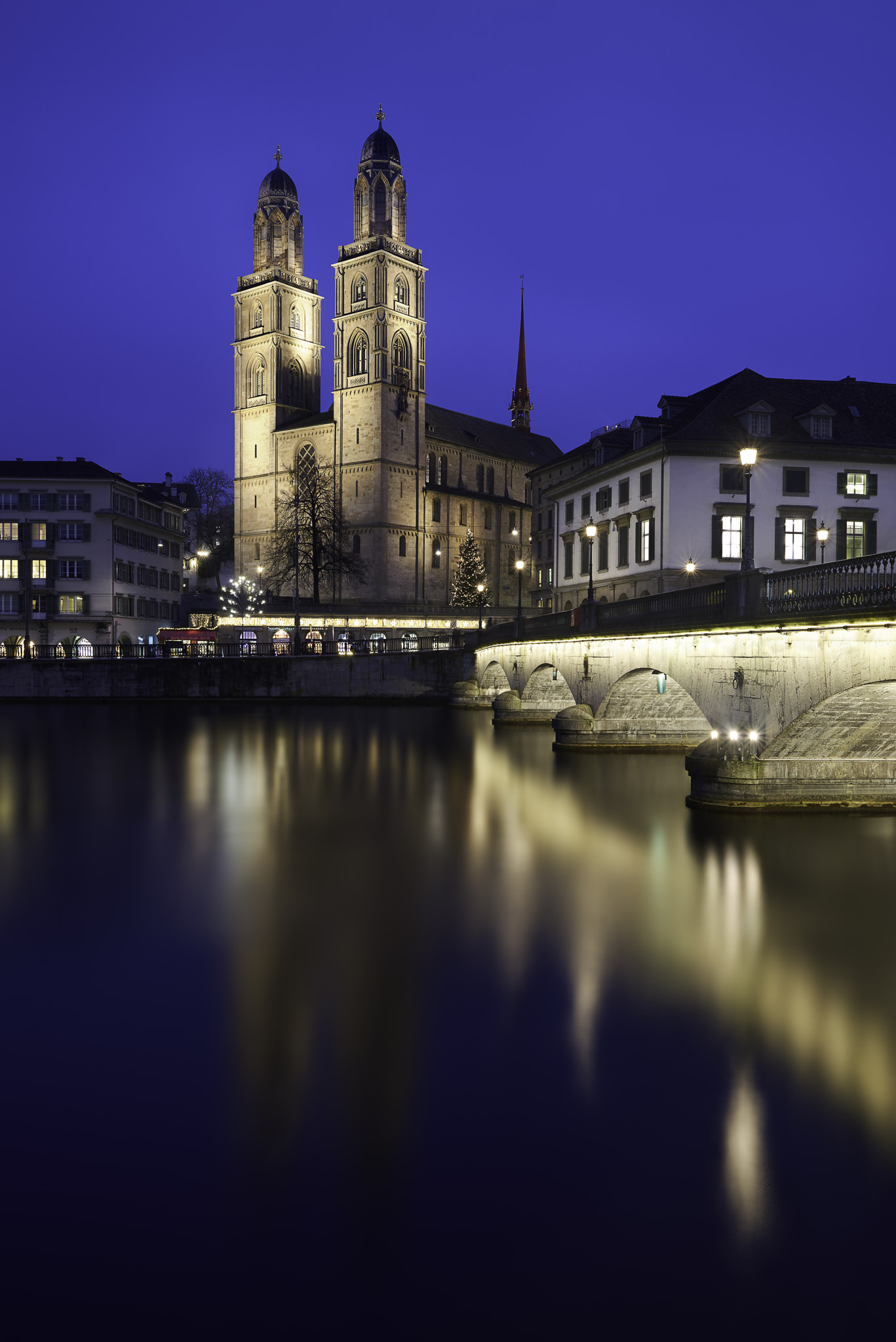 Nikon AF-S Nikkor 24-70mm F2.8G ED sample photo. Felix and regula | zurich photography