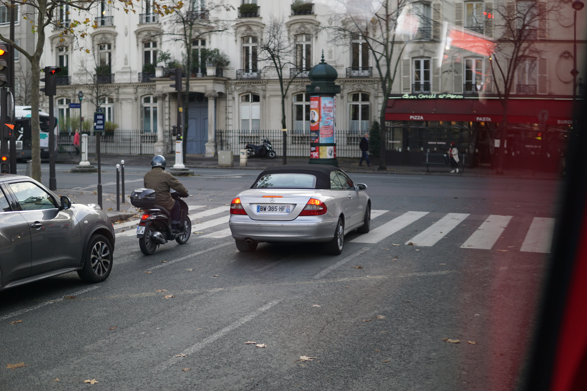 Sony a6000 + Sigma 30mm F1.4 DC DN | C sample photo. Mercedes clk cabriolet  photography