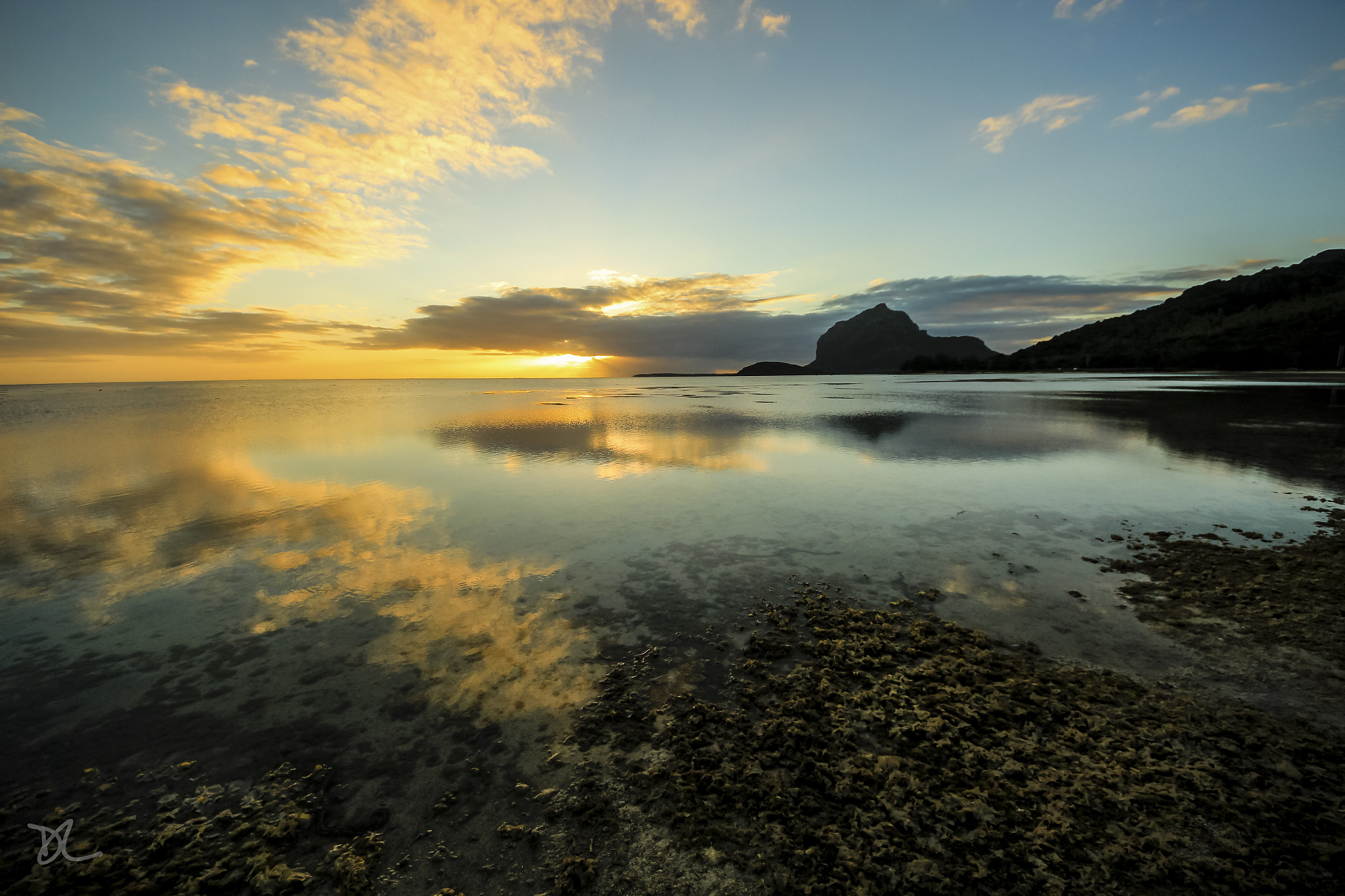 Sigma 8-16mm F4.5-5.6 DC HSM sample photo. Happy new year sunset 2 photography