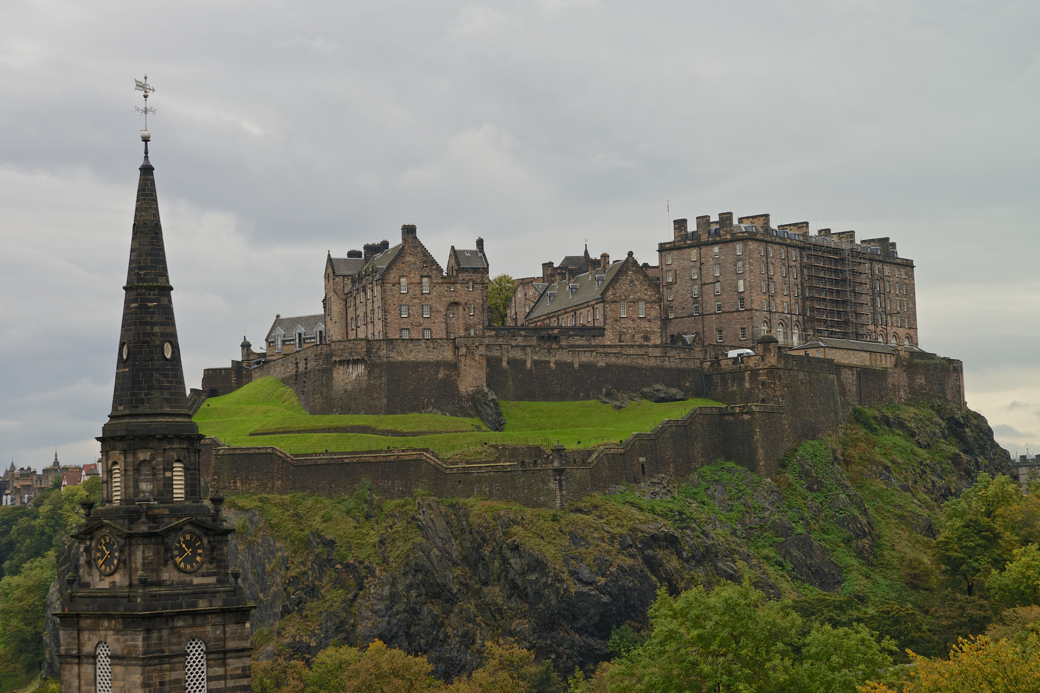 Sony SLT-A99V sample photo. Edinburgh castle photography