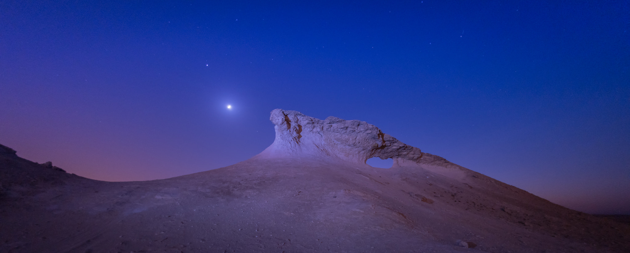 Nikon D810 + Sigma 15mm F2.8 EX DG Diagonal Fisheye sample photo. The lion king rock.jpg photography