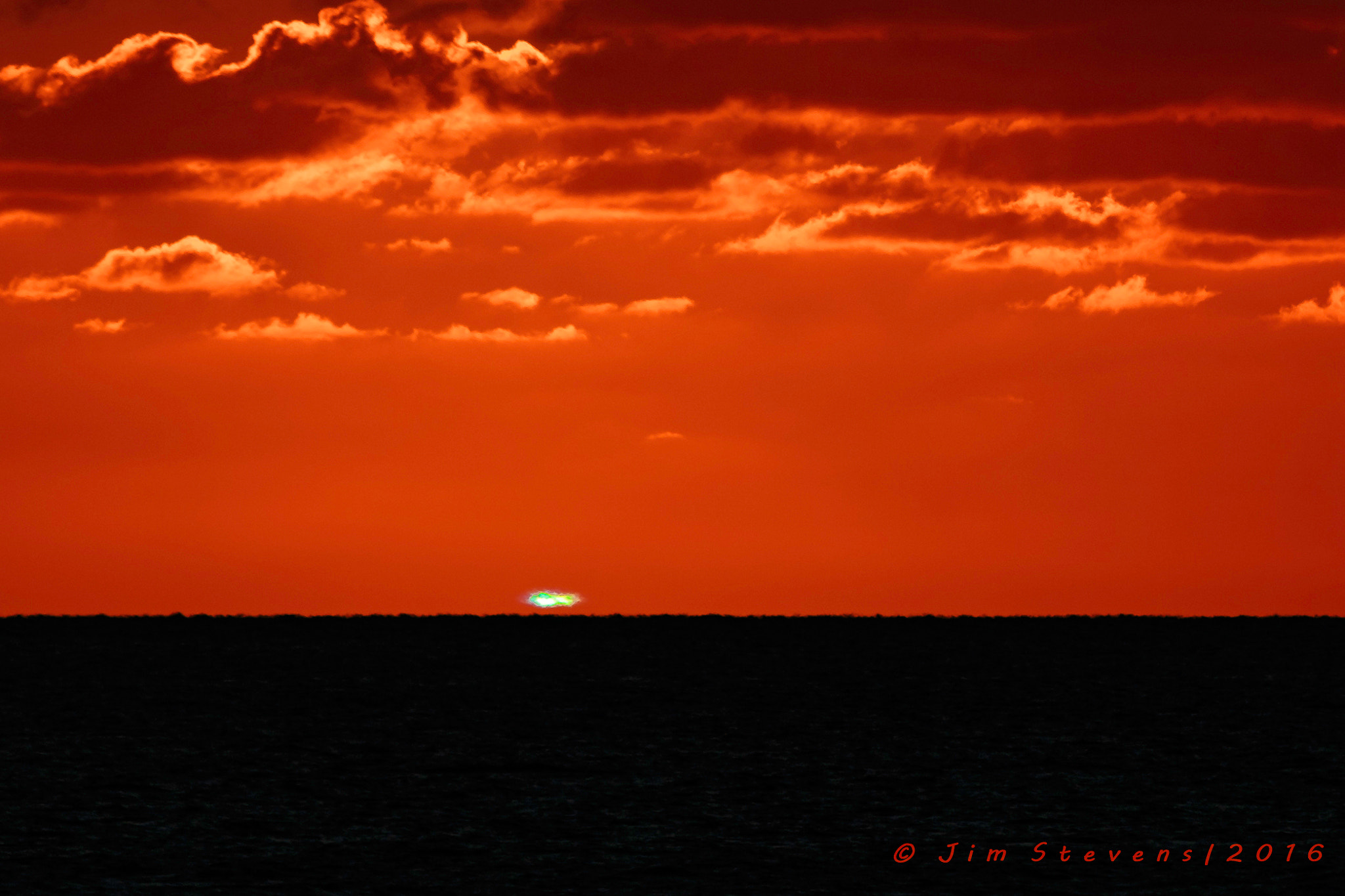 Canon EF 100-400mm F4.5-5.6L IS USM sample photo. Green flash sunset photography