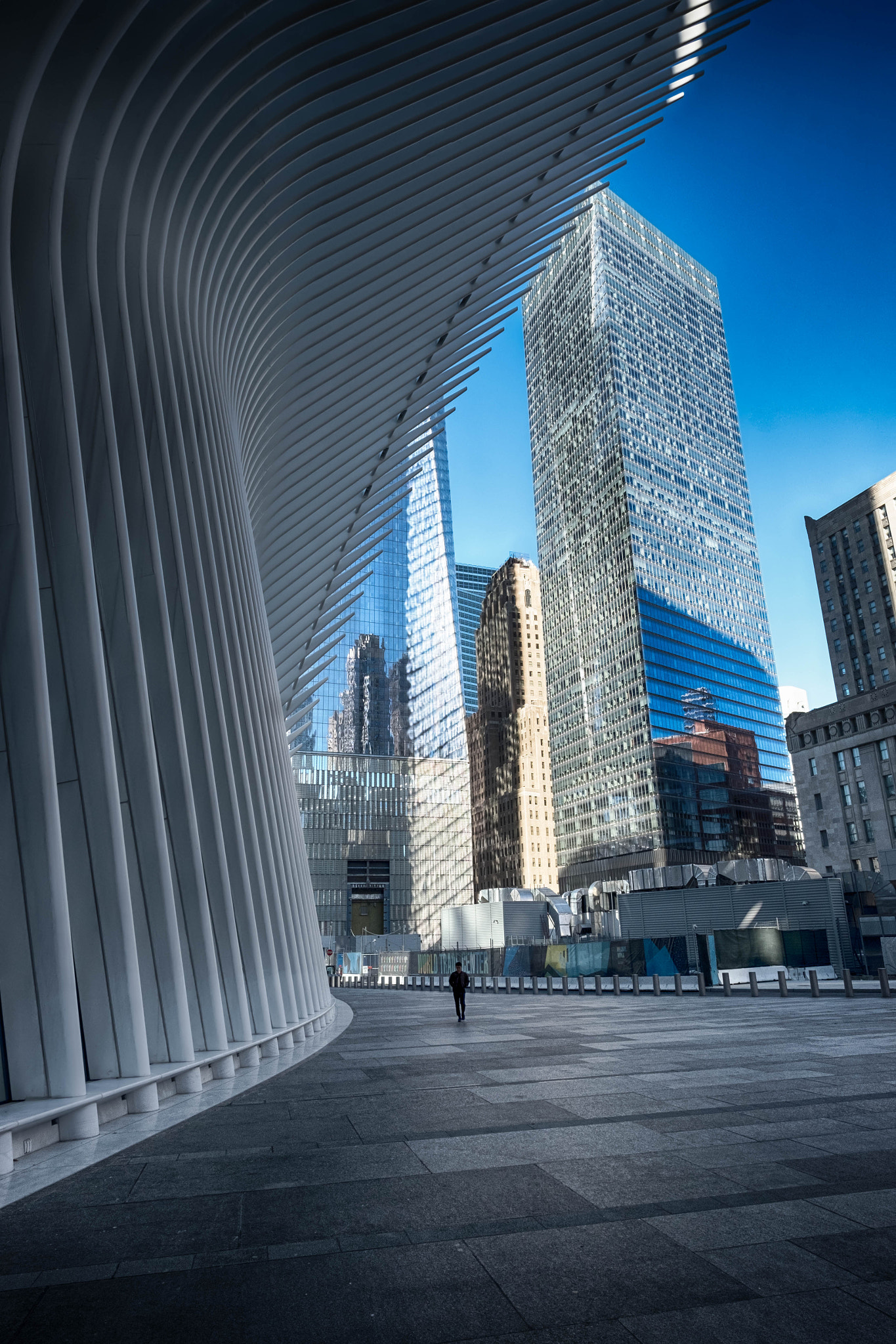 Fujifilm X-E2 + Fujifilm XF 14mm F2.8 R sample photo. The oculus photography