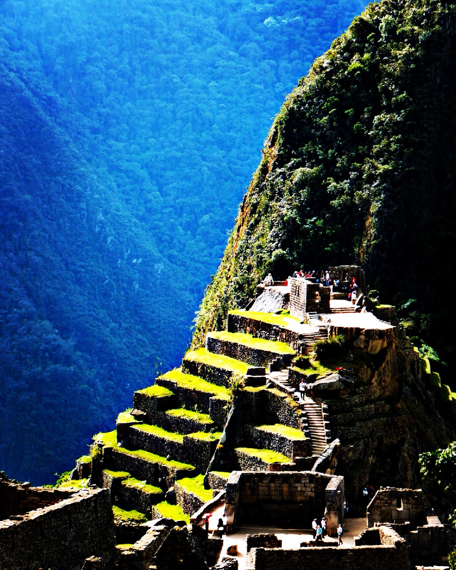 Fujifilm FinePix F770EXR (FinePix F775EXR) sample photo. Exploring machu picchu. photography