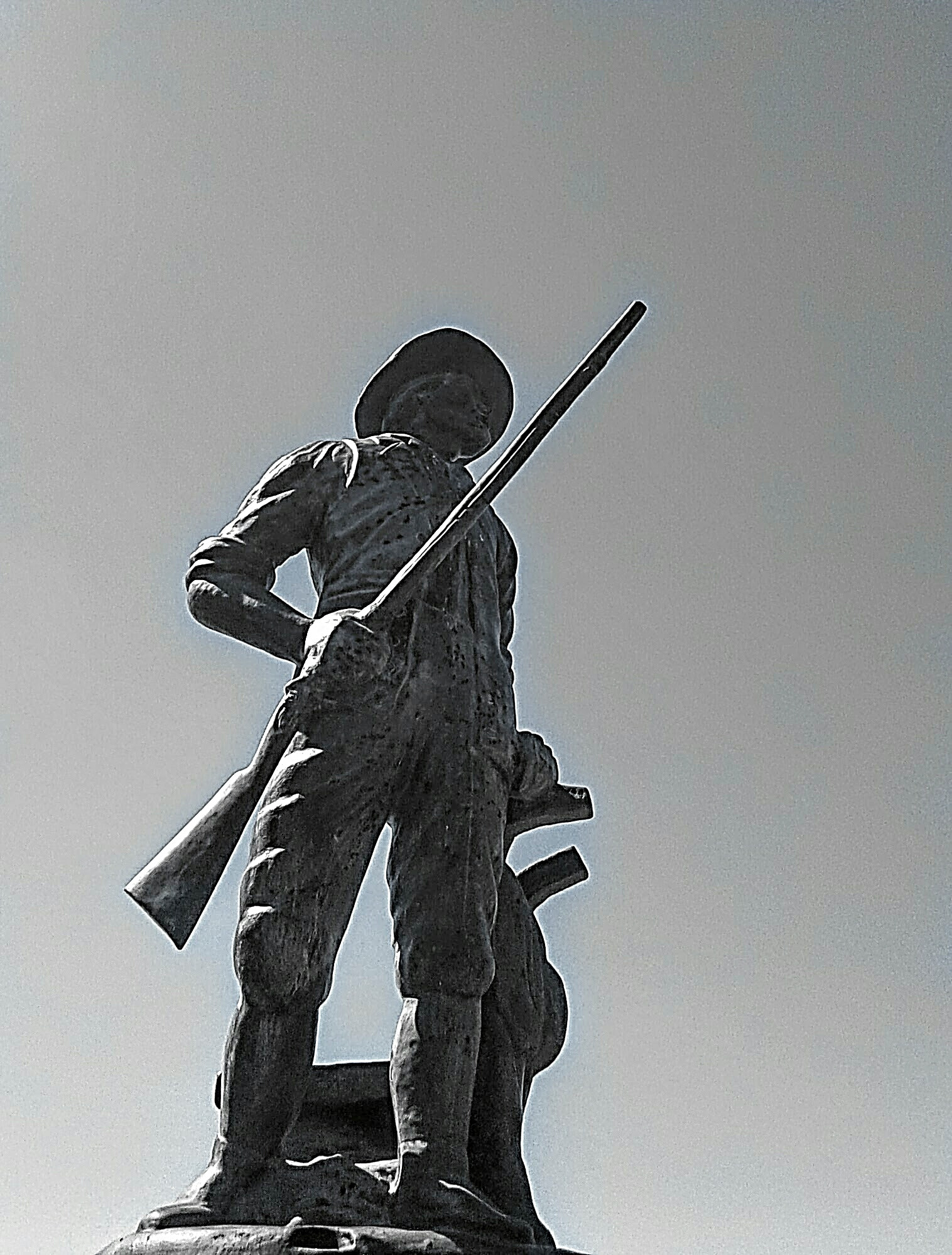 Samsung Galaxy On5 sample photo. Veterans monument. photography