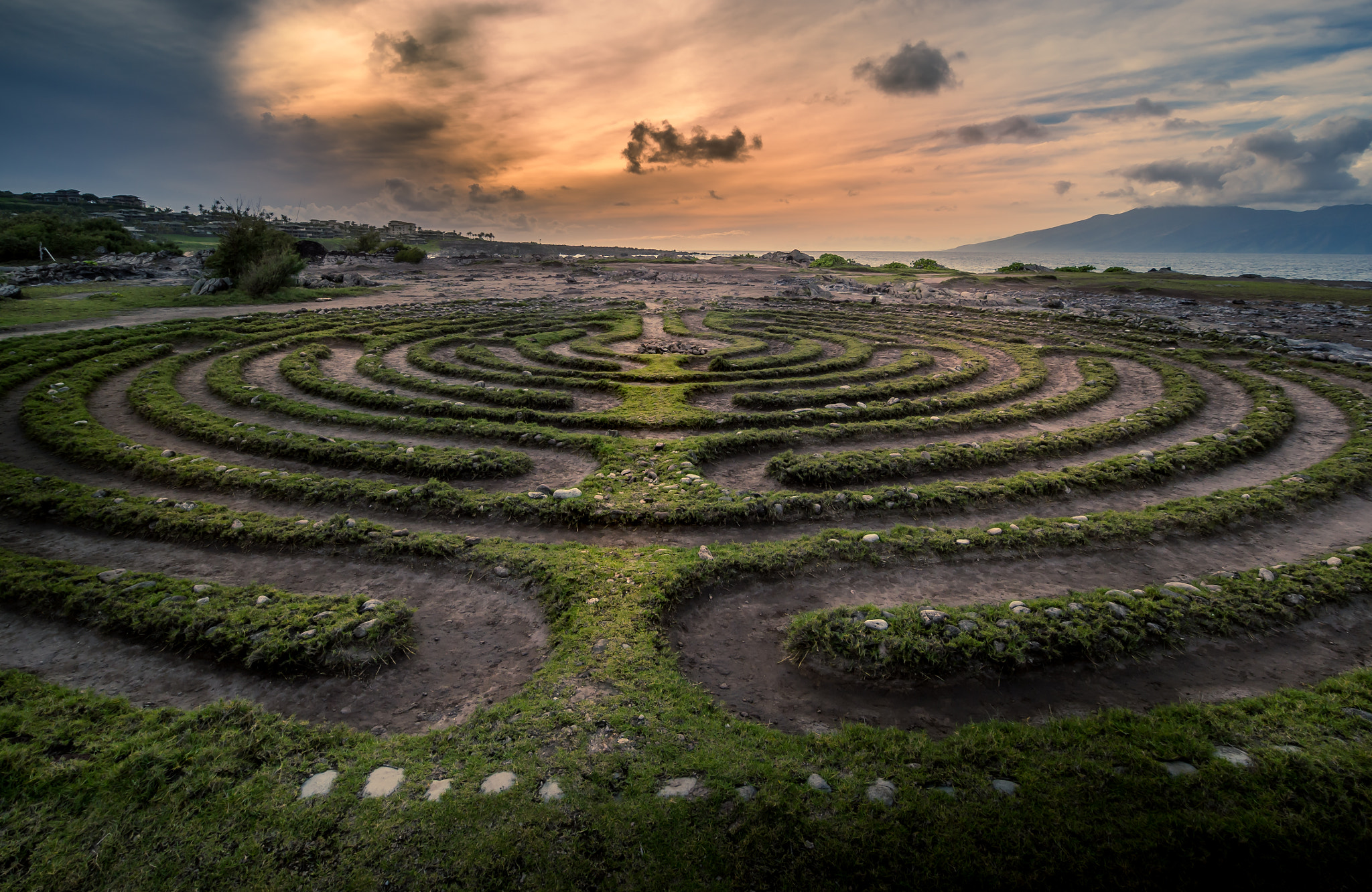 Olympus OM-D E-M5 + OLYMPUS M.9-18mm F4.0-5.6 sample photo. Maui labyrinth photography