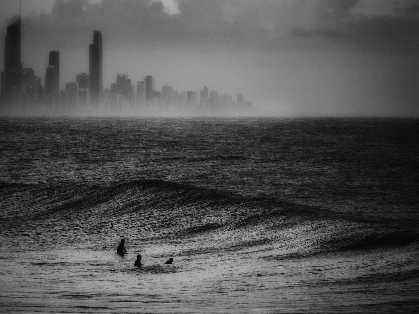 Panasonic Lumix DMC-GH4 + LEICA DG 100-400/F4.0-6.3 sample photo. Burleigh heads 6 photography