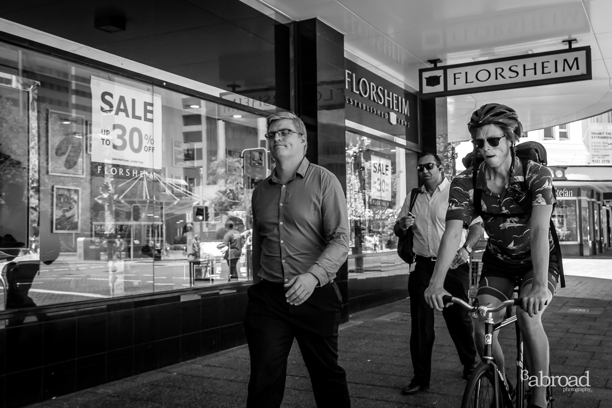 Fujifilm X-T10 + Fujifilm XF 18-135mm F3.5-5.6 R LM OIS WR sample photo. Perth city street photography photography