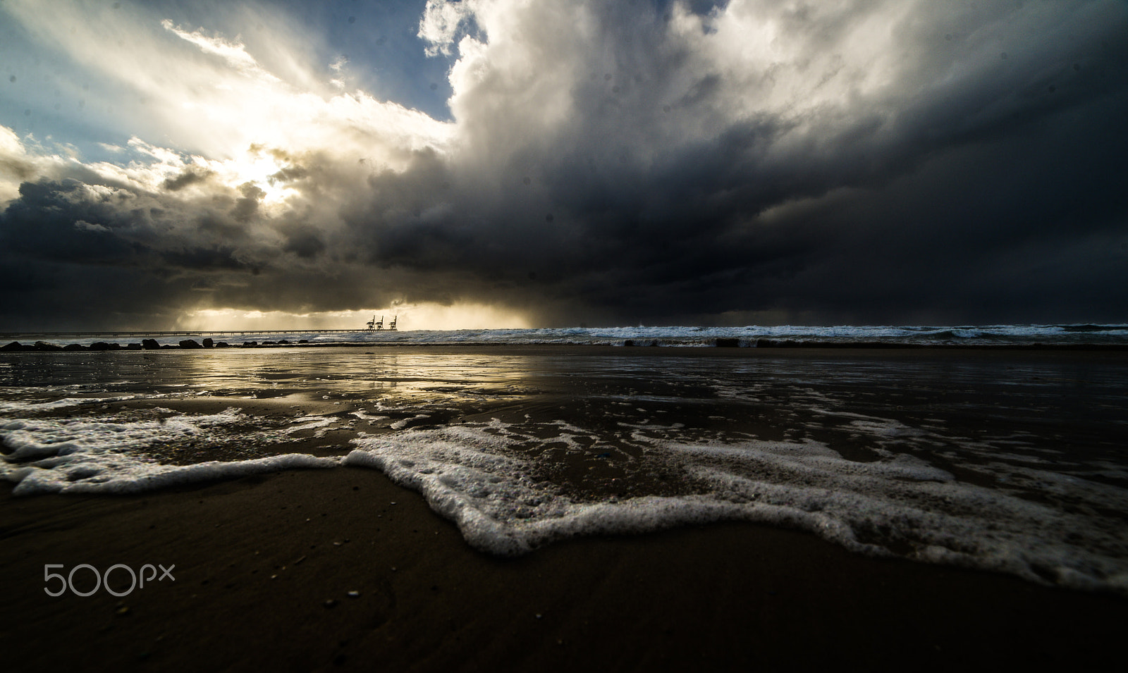 Samyang 14mm F2.8 ED AS IF UMC sample photo. Dark storm photography