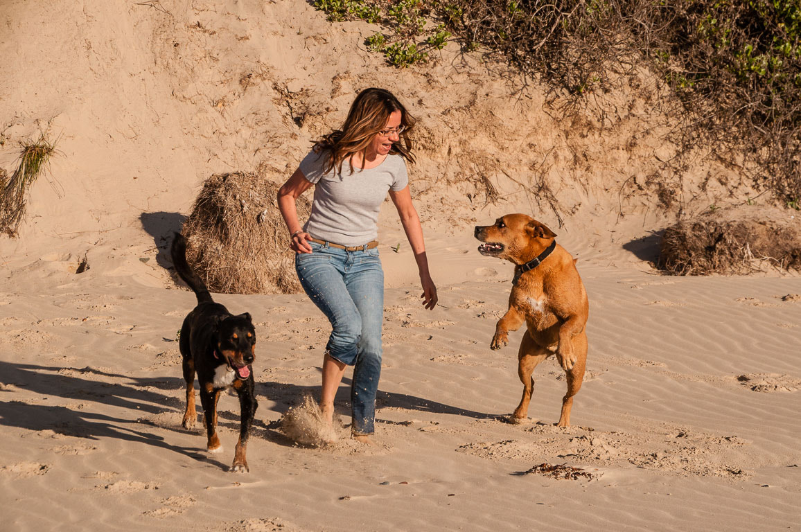 Nikon D5000 sample photo. Life is a beach photography