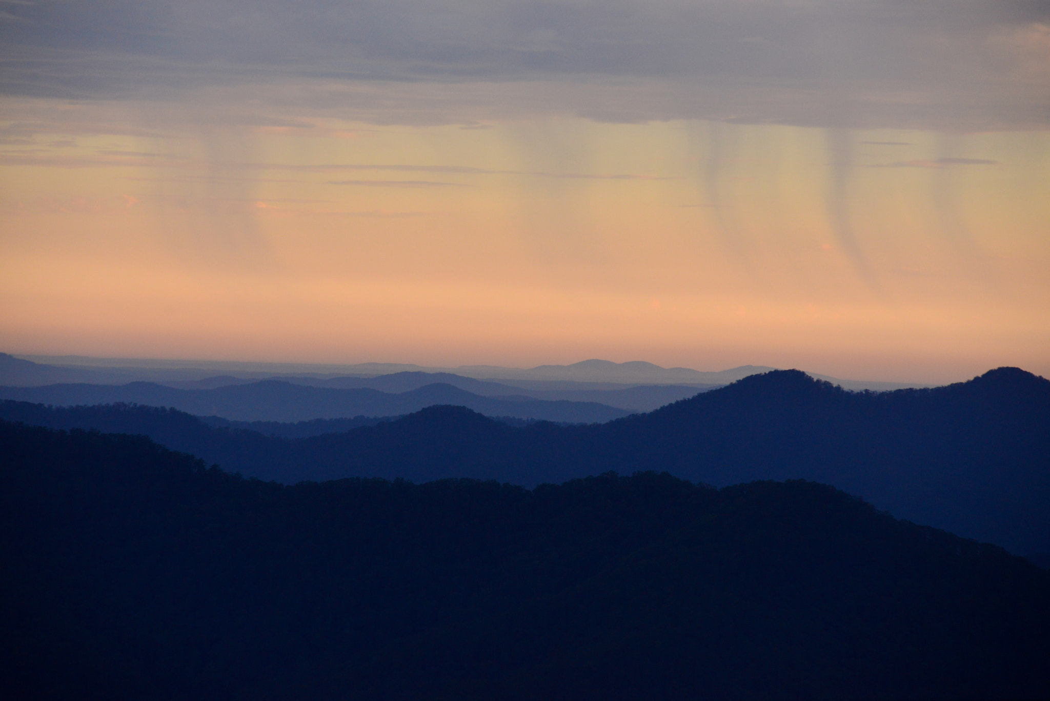 Nikon AF-Nikkor 80-200mm F2.8D ED sample photo. Rain over the mountains photography