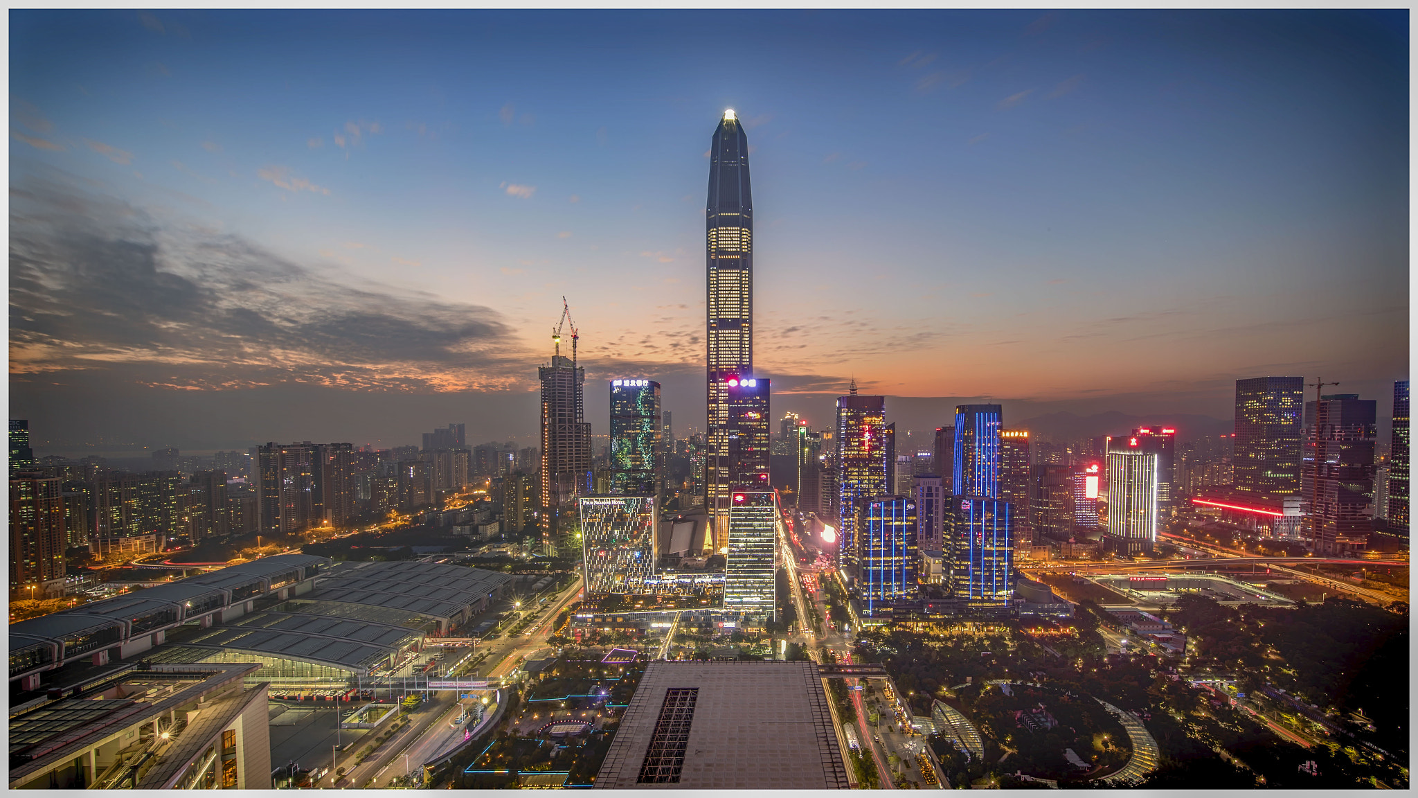 Canon EF 11-24mm F4L USM sample photo. Shenzhen photography