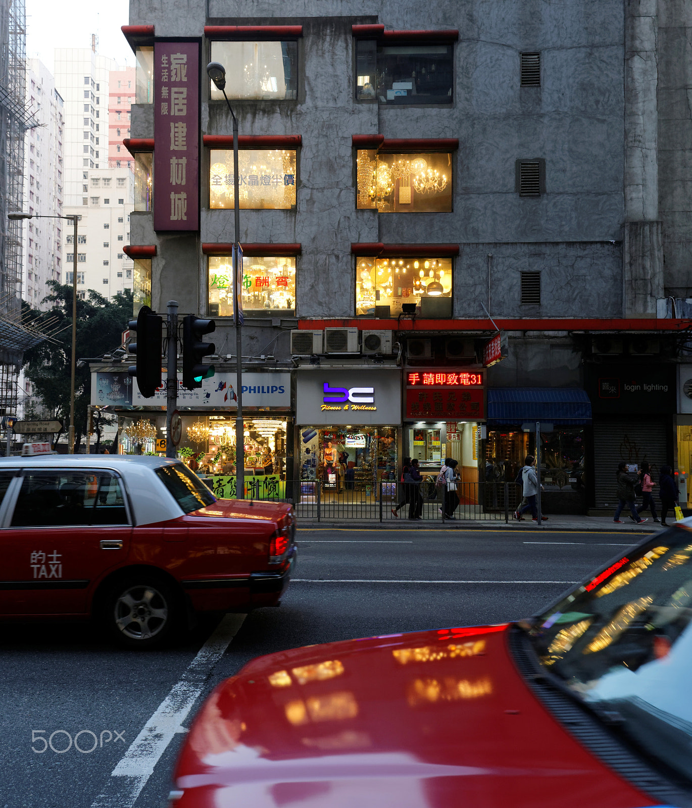 Canon EF 24mm F2.8 IS USM sample photo. Car reflections photography