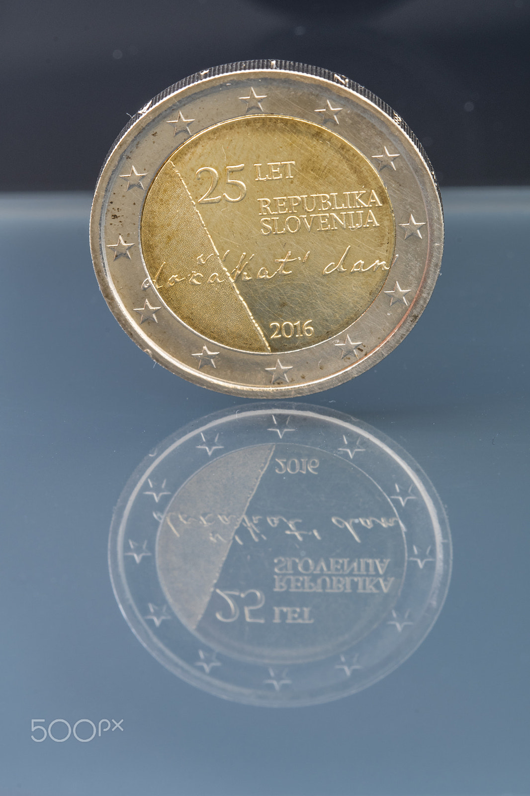 Sigma 105mm F2.8 EX DG OS HSM sample photo. Commemorative 2 eur coin celebrating 25 years of slovenia's inde photography