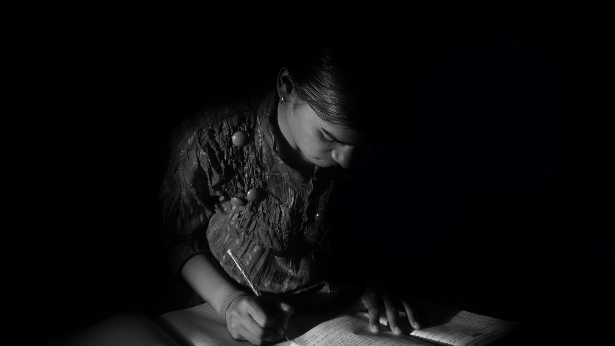 FujiFilm FinePix JV200 (FinePix JV205) sample photo. Study in dark photography