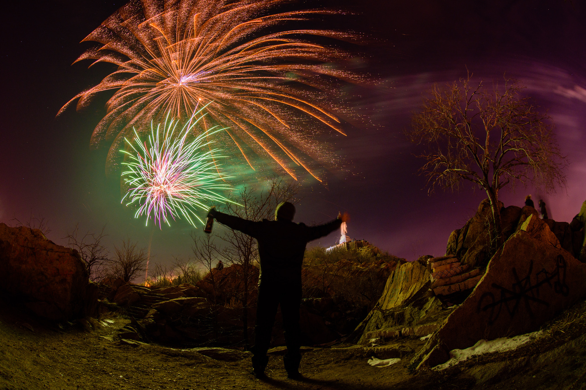 Nikon AF DX Fisheye-Nikkor 10.5mm F2.8G ED sample photo. Under the fireworks photography