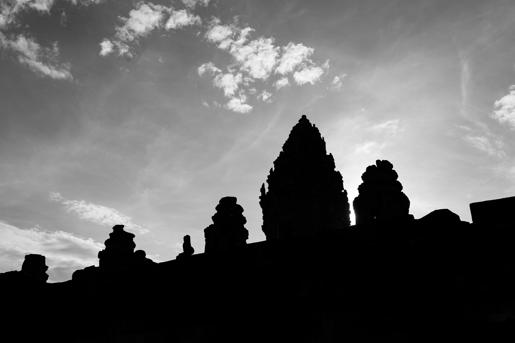 Nikon D4 + Nikon AF Nikkor 35mm F2D sample photo. Angkor wat photography