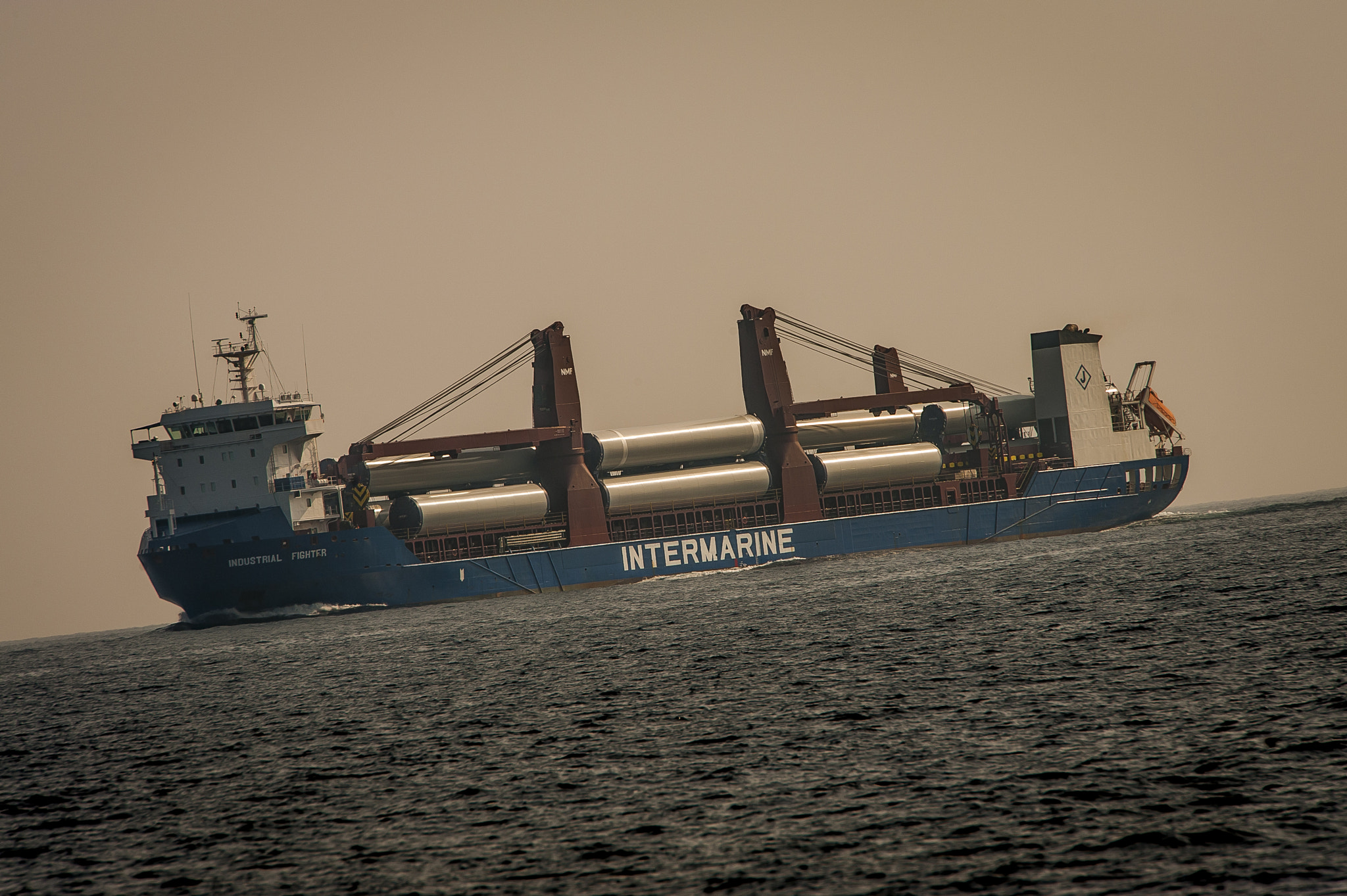 Nikon D3 sample photo. That's what i call a pipe photography