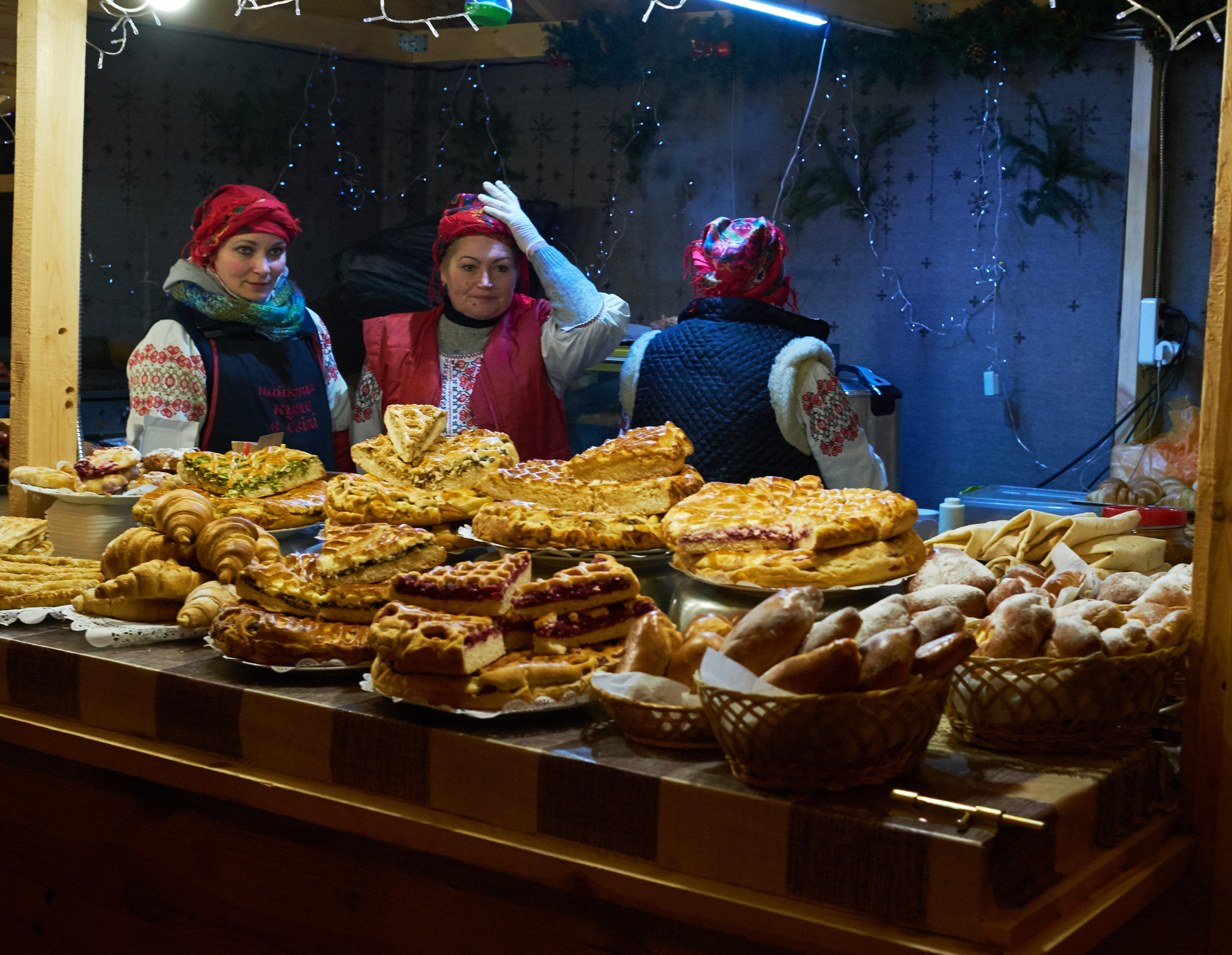 Fujifilm X-M1 + Fujifilm XF 27mm F2.8 sample photo. Whole lotta food photography