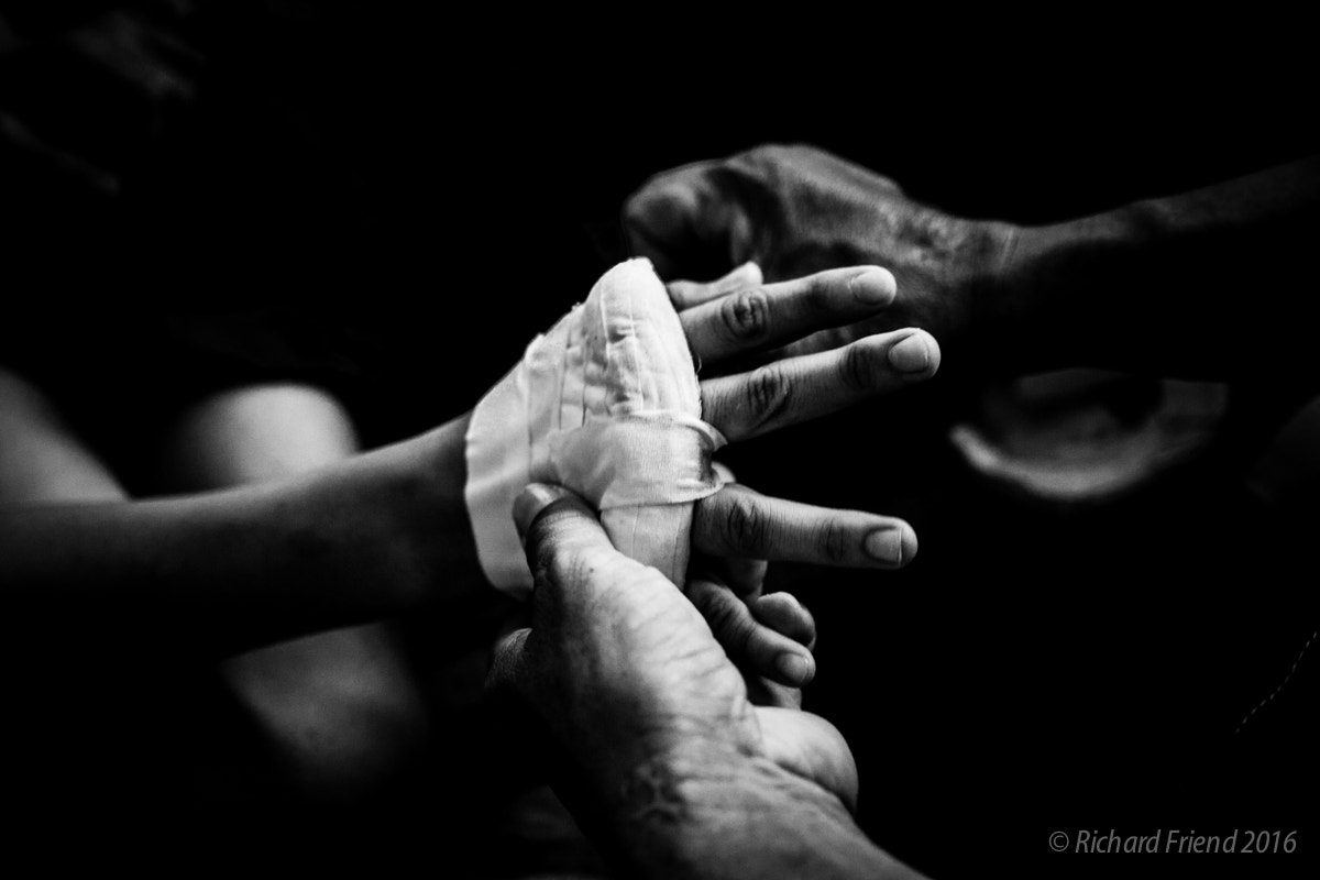 Sigma 18-35mm f/1.8 DC HSM sample photo. Fighting fists photography