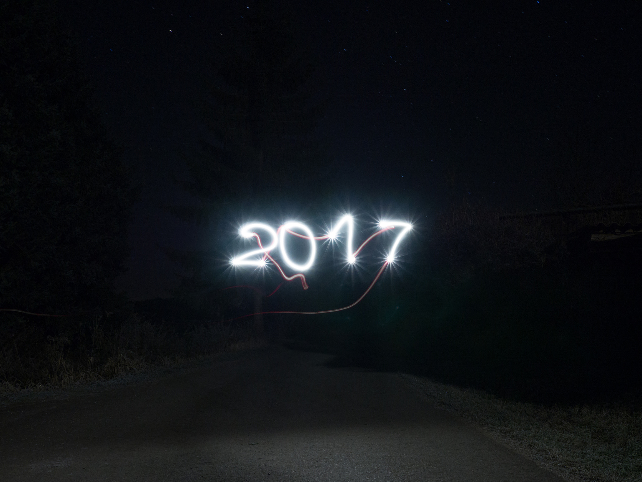 Olympus OM-D E-M10 + Panasonic Lumix G 20mm F1.7 ASPH sample photo. Happy new year photography