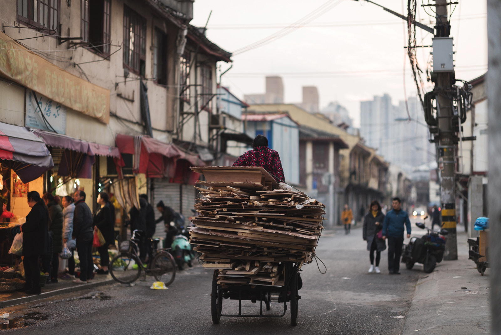 Nikon D810 + Zeiss Milvus 85mm f/1.4 sample photo. Shanghai photography