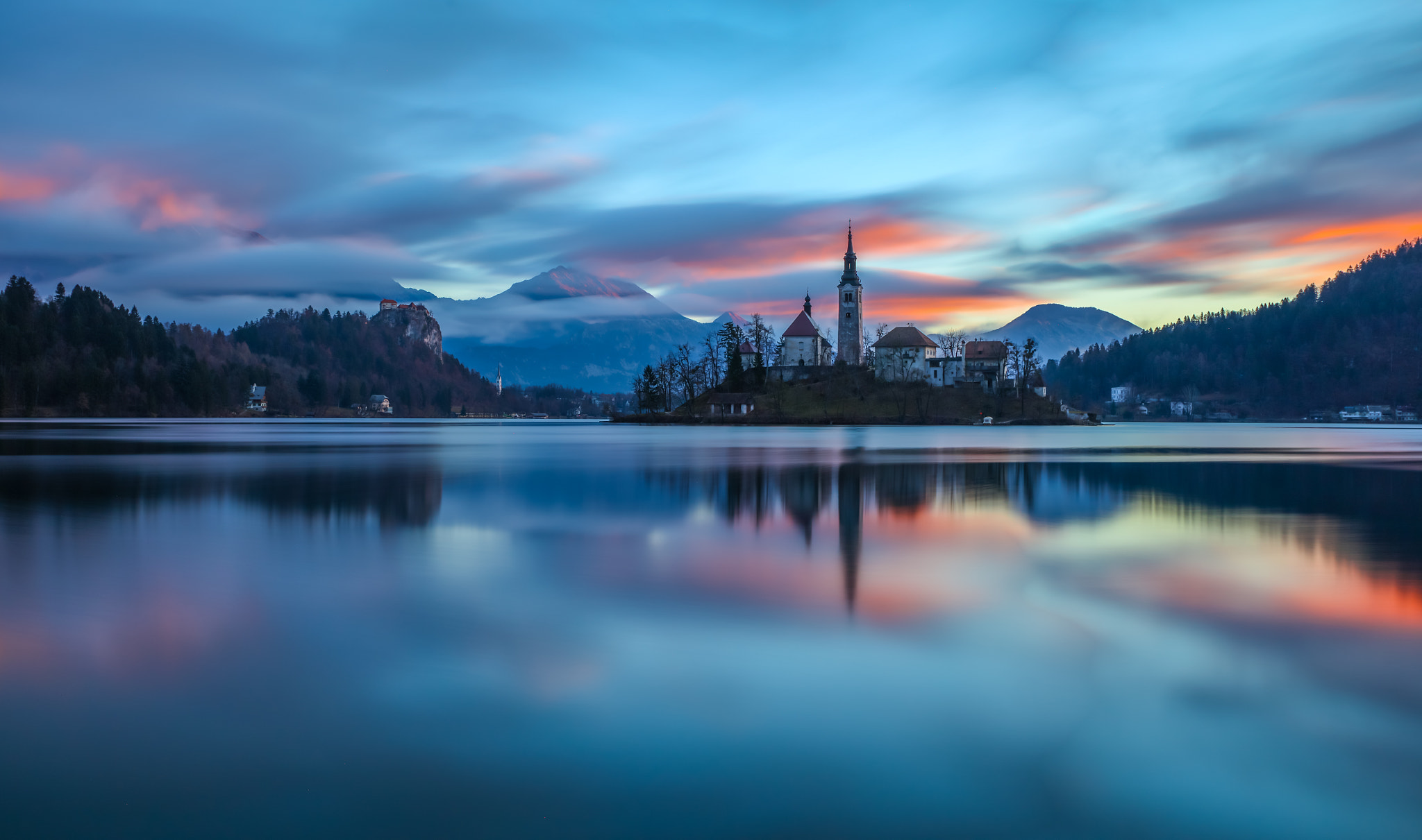 Canon EOS 5DS R + Sigma 24-70mm F2.8 EX DG Macro sample photo. Lake bled fire in the sky photography