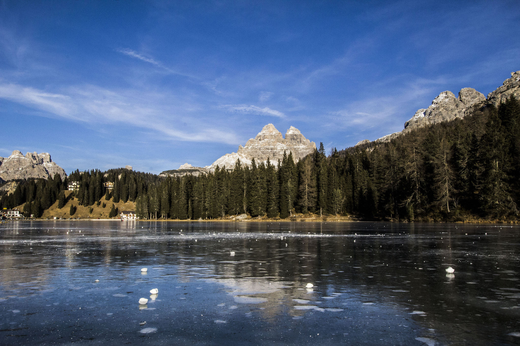 Sigma 10-20mm F3.5 EX DC HSM sample photo. Lago di misurina, italy photography