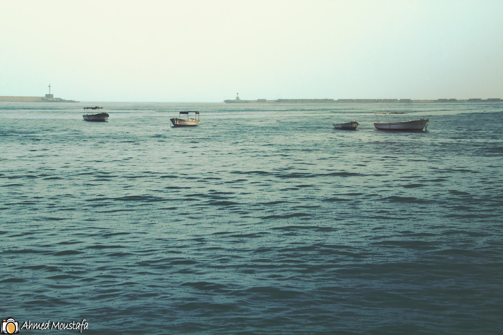 Canon EF-S 18-135mm F3.5-5.6 IS sample photo. Sea & boats photography