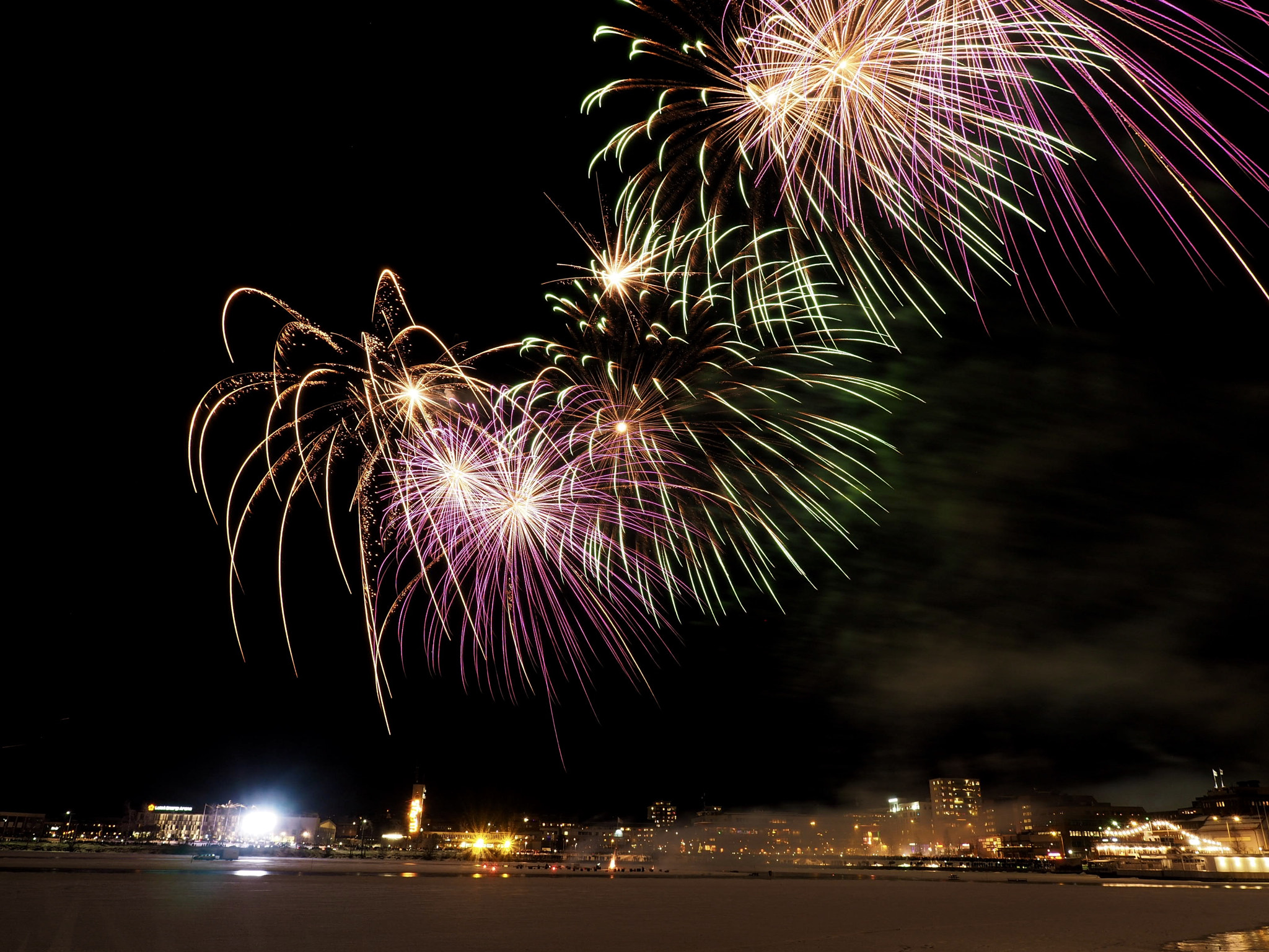 Olympus OM-D E-M5 II + OLYMPUS M.12mm F2.0 sample photo. New year photography