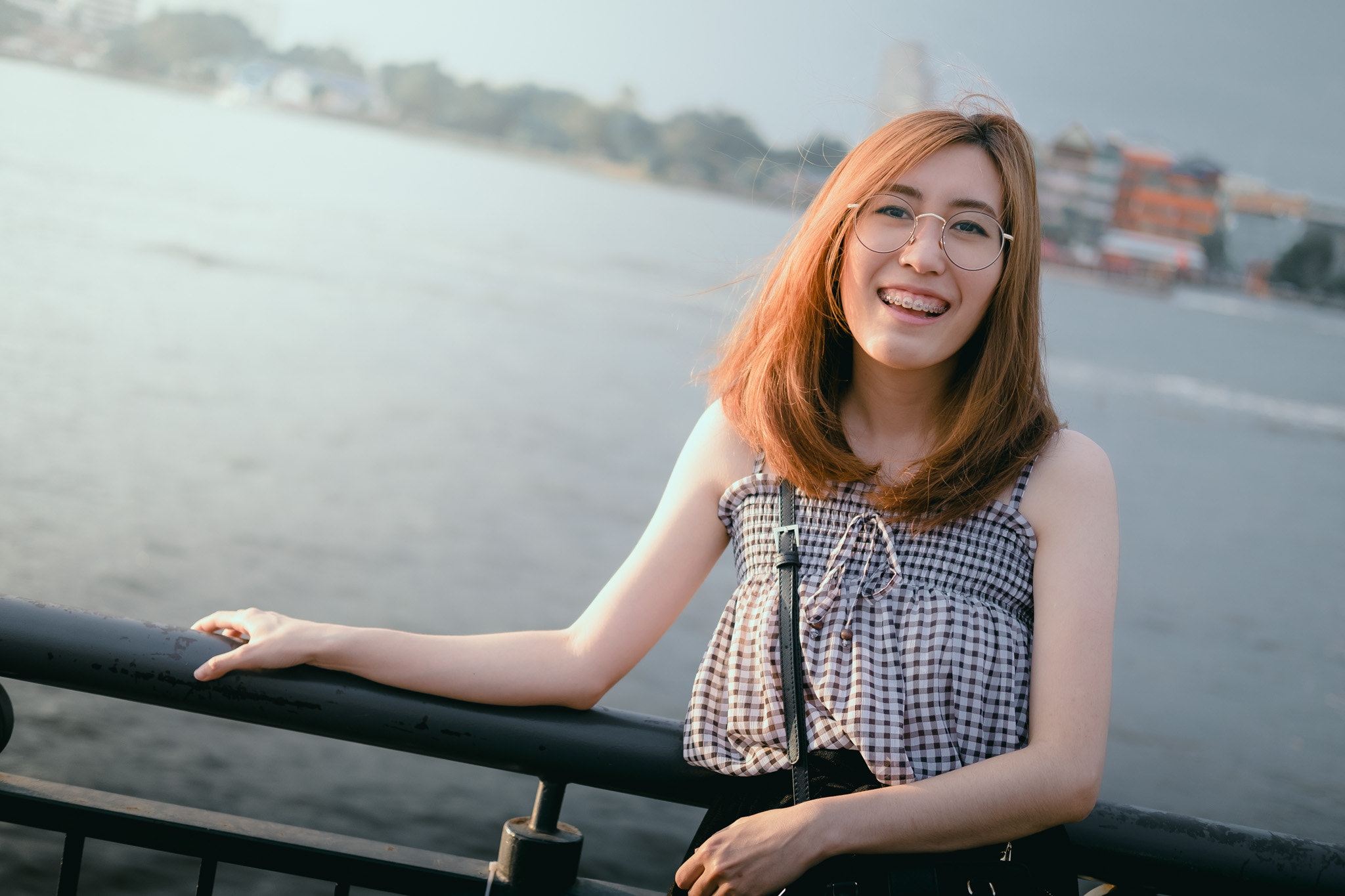 Fujifilm X-E2 + Fujifilm XF 35mm F2 R WR sample photo. A girl photography