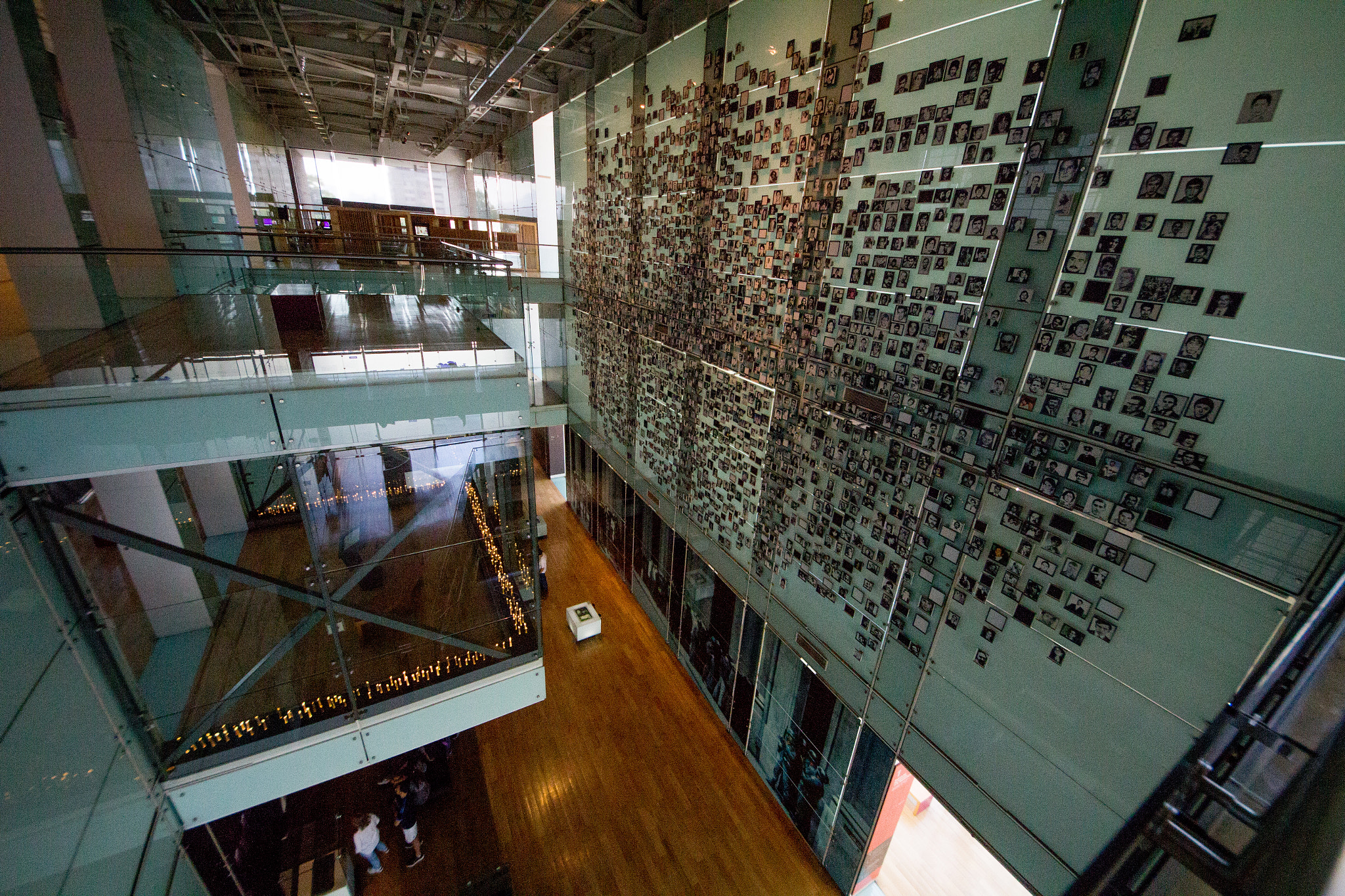 Canon EOS 60D + Sigma 8-16mm F4.5-5.6 DC HSM sample photo. Museo de la memoria! photography