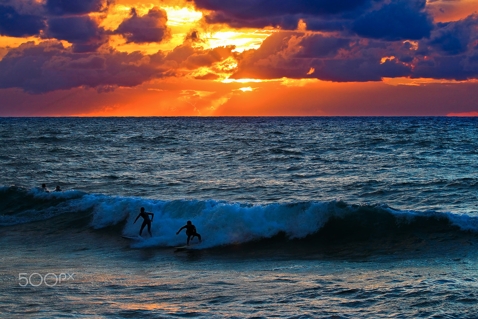 Canon EOS 600D (Rebel EOS T3i / EOS Kiss X5) + Canon EF 70-200mm F4L USM sample photo. Surfing at sunset - tel-aviv beach photography