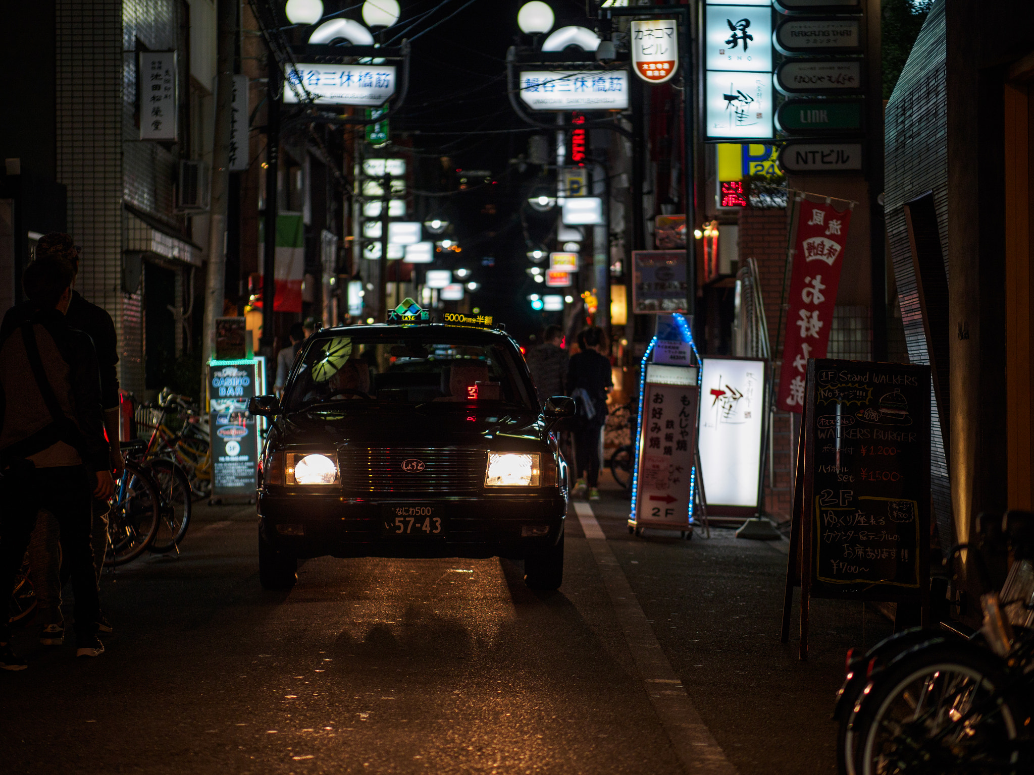 Panasonic Leica DG Nocticron 42.5mm F1.2 ASPH OIS sample photo. Olympus digital camera photography