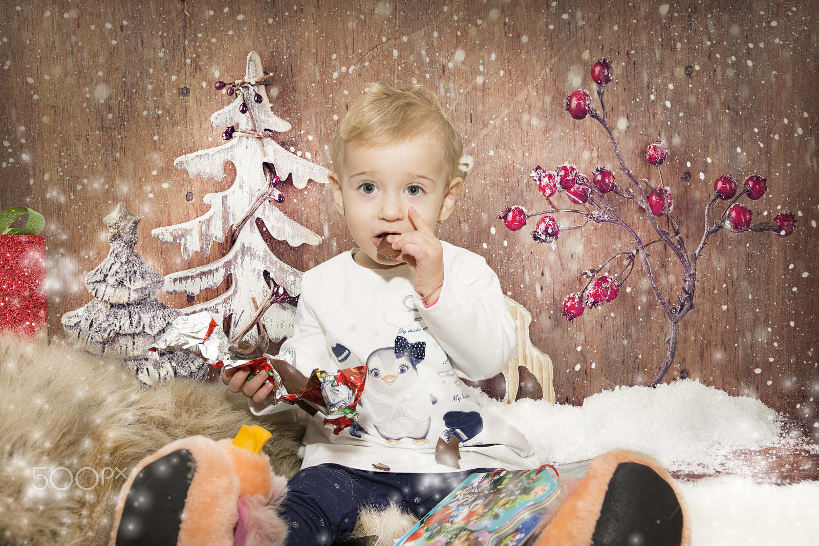 Nikon D5200 + Sigma 18-35mm F1.8 DC HSM Art sample photo. Baby photography photography