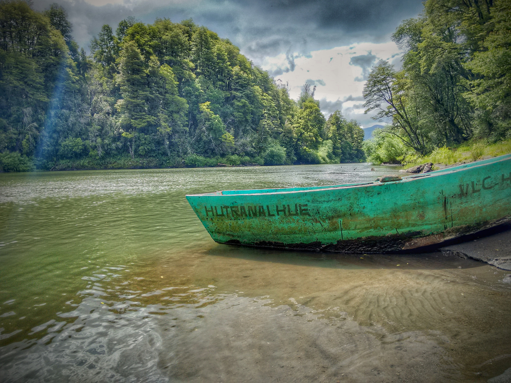 Motorola XT1063 sample photo. Waiting in the river photography