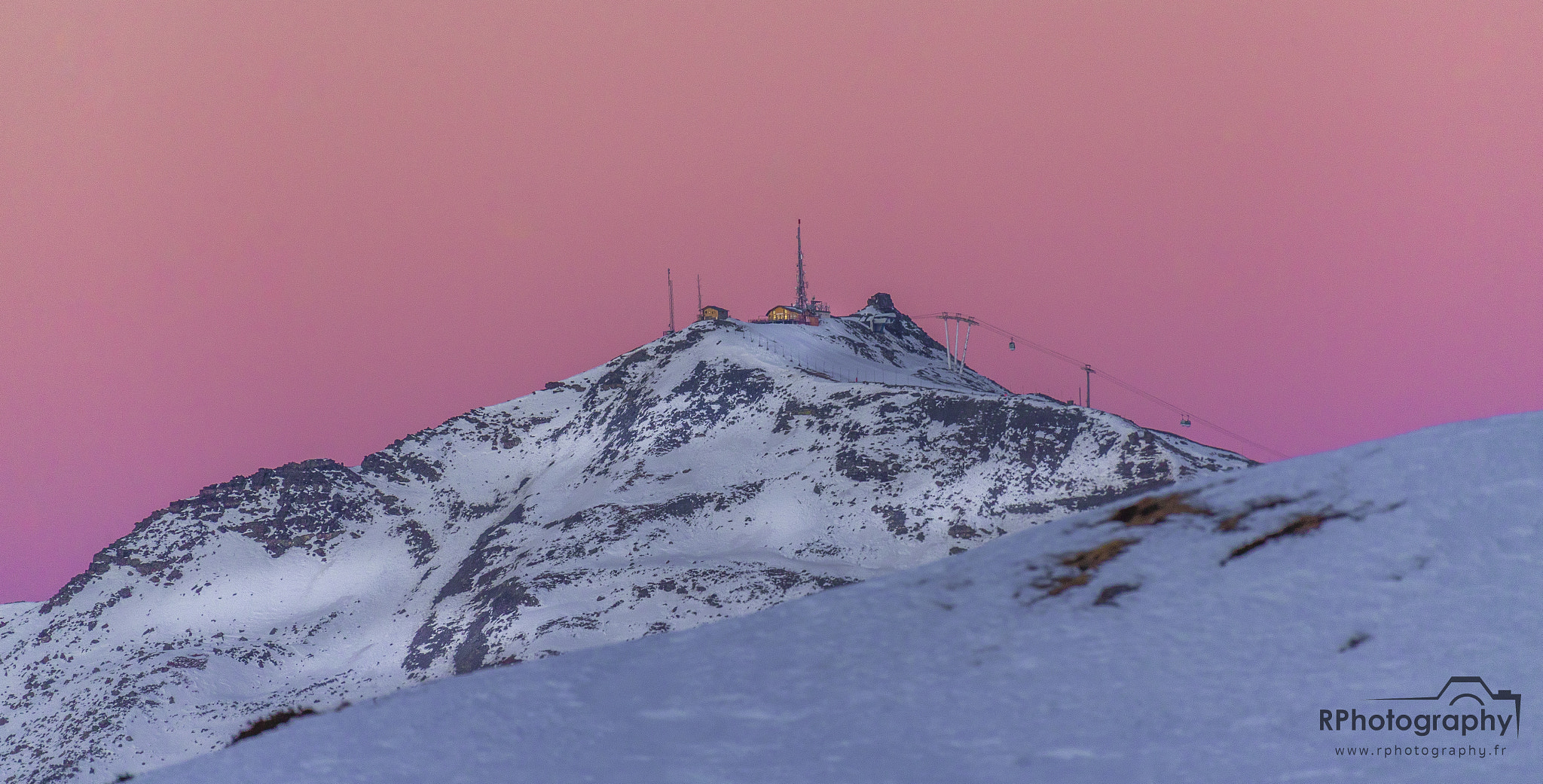 Canon EF 28-300mm F3.5-5.6L IS USM sample photo. Val thorens pink sunrise photography