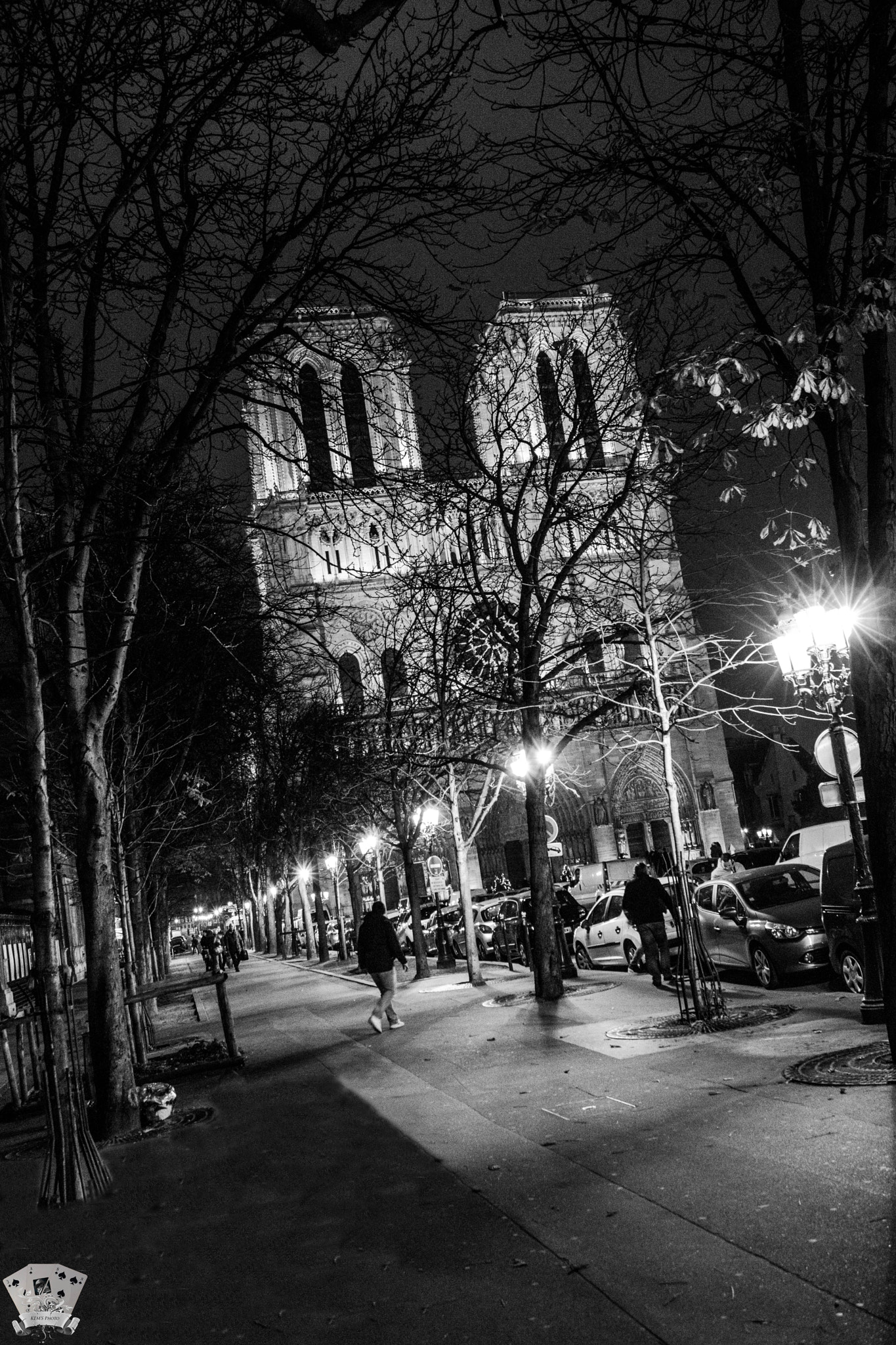 Canon EOS 750D (EOS Rebel T6i / EOS Kiss X8i) sample photo. Cathédrale notre dame de paris photography