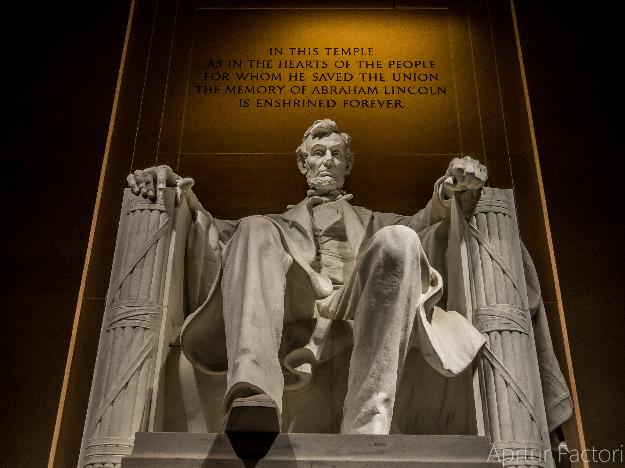 Olympus M.Zuiko Digital 14-42mm F3.5-5.6 II R sample photo. Lincoln memorial washington dc photography