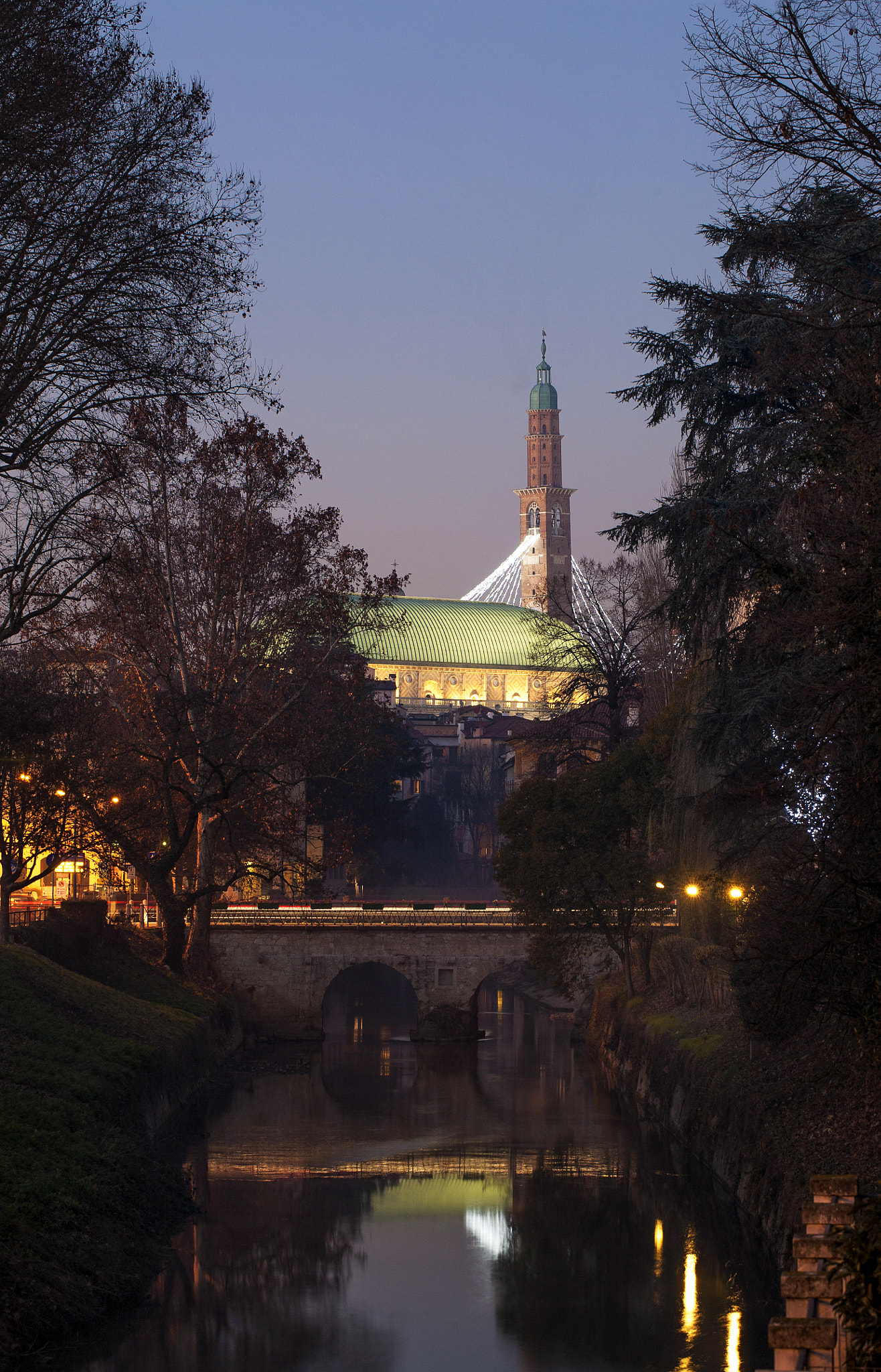 Canon EF 100mm F2.8L Macro IS USM sample photo. Basilica sopra fiume photography
