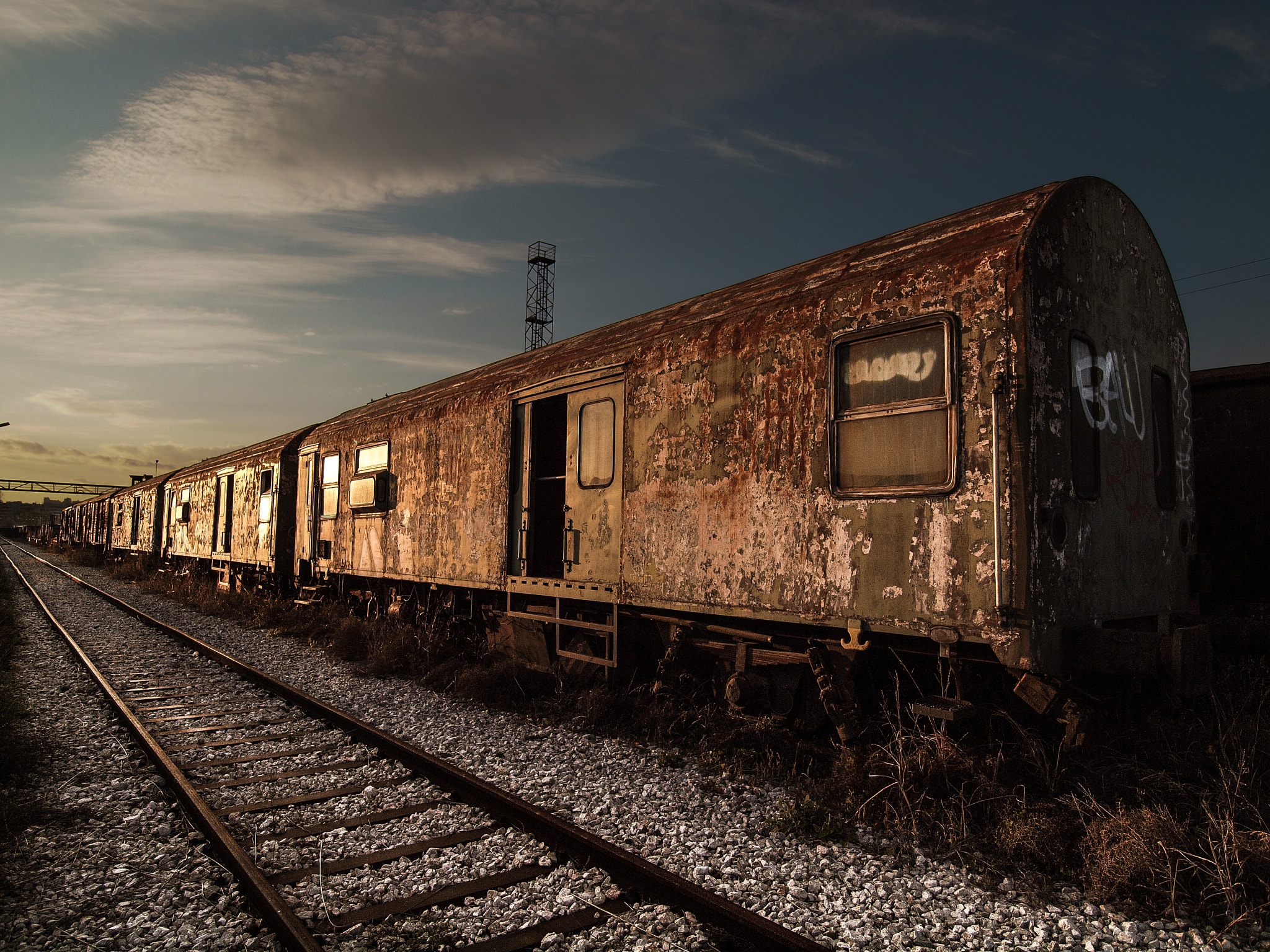 OLYMPUS 11-22mm Lens sample photo. The evening train photography